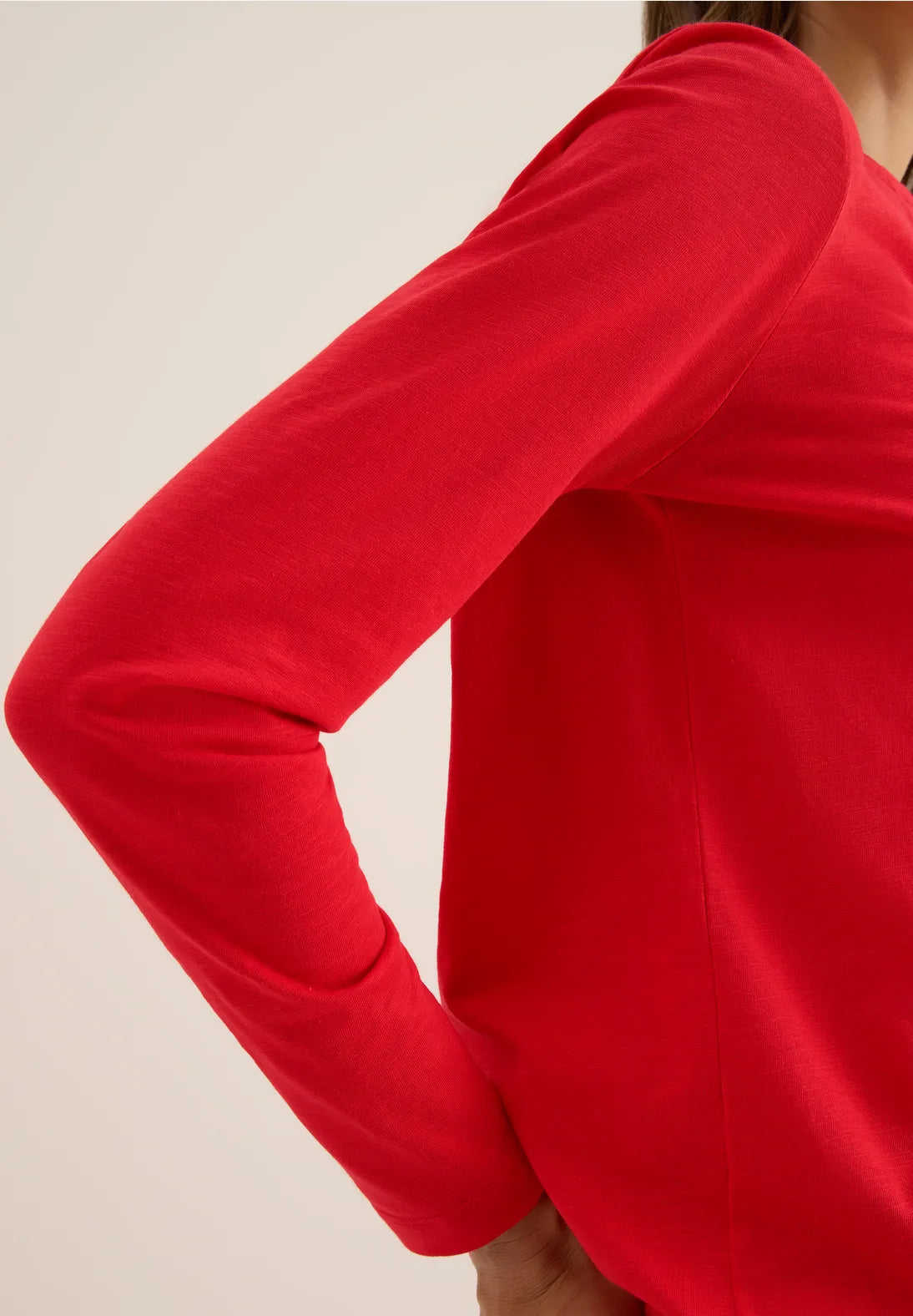 Cecil Split Neck Top In Fiery Red