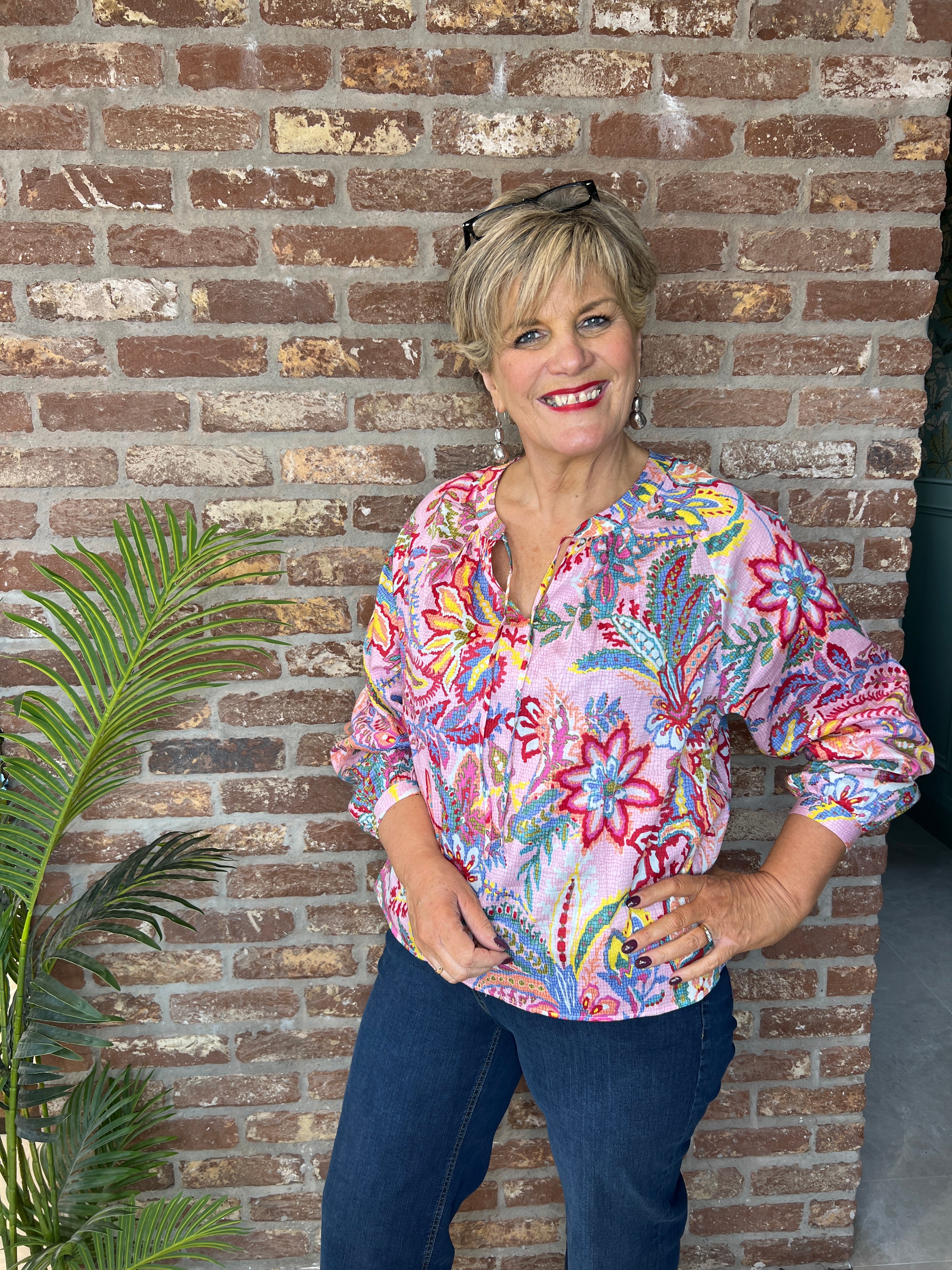 Milano Italy Raglan sleeve blouse In rose multi