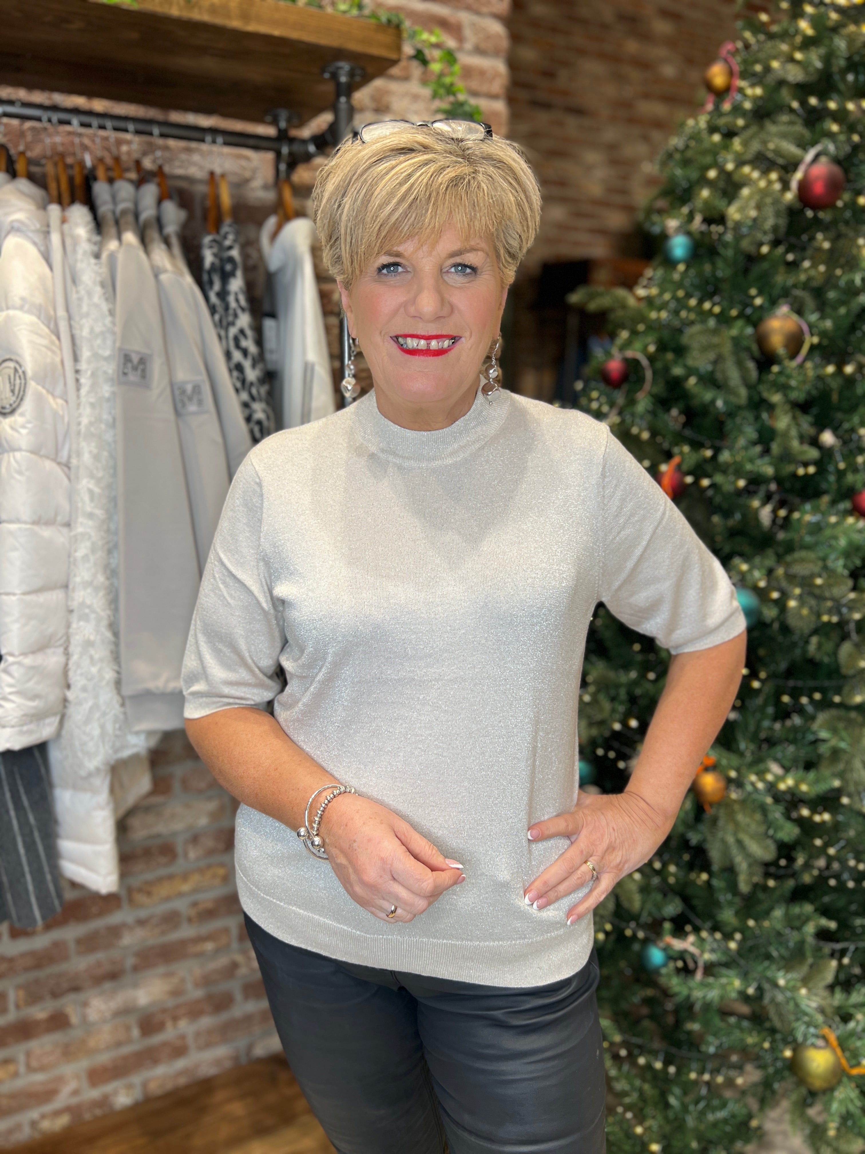 Culture Sparkle Pullover In Oyster Grey