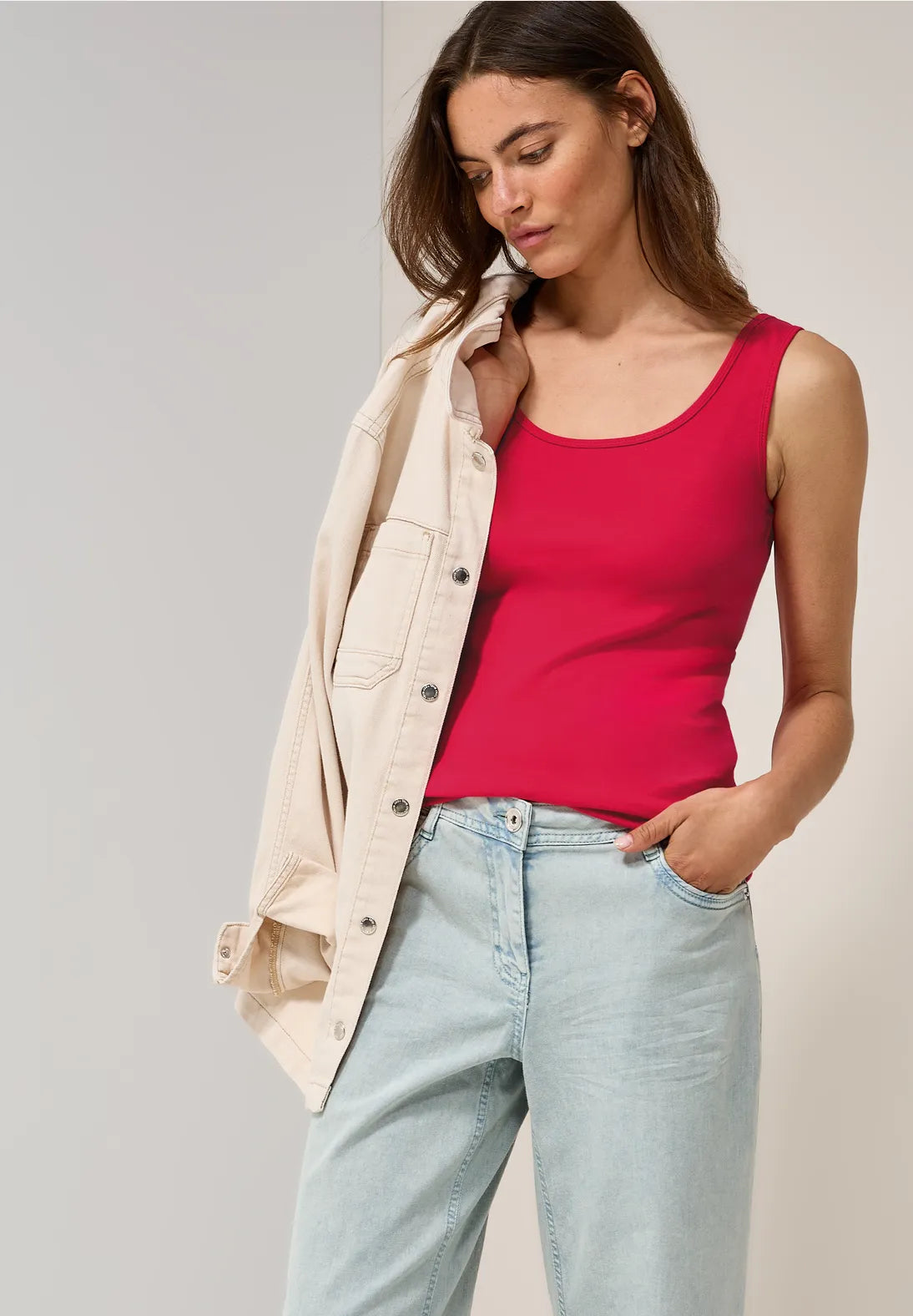 Cecil Linda Vest Top In Glazed Apple Red