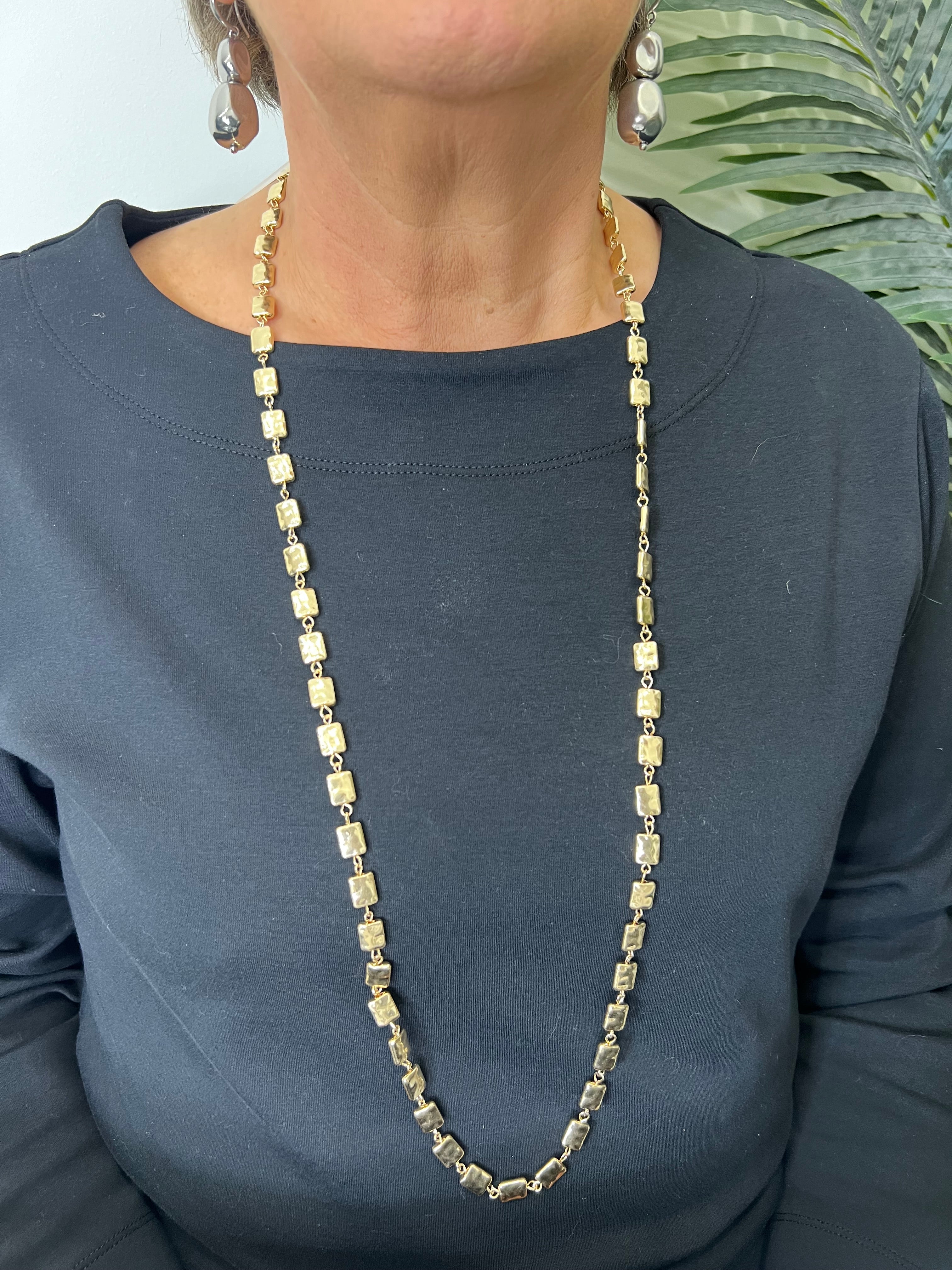 Envy Hammered Square Necklace In Gold