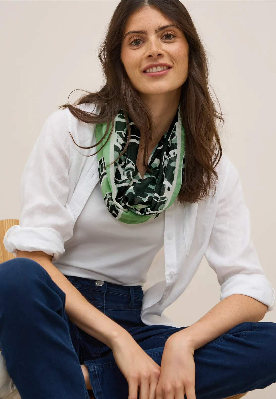 Cecil Leopard Loop Snood In Ink Green