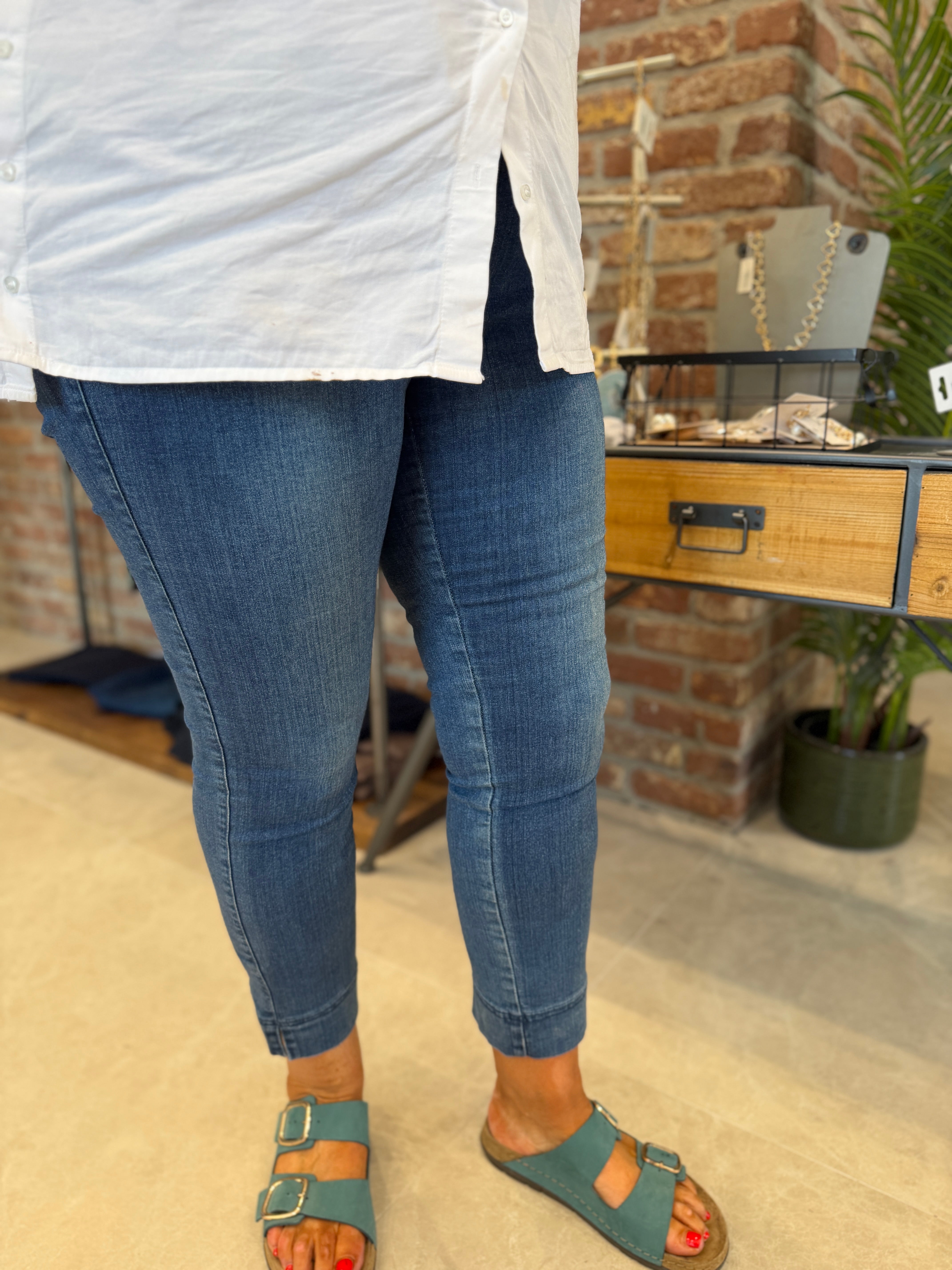 Stehmann Igor Pull on 6/8 Jeans In light blue