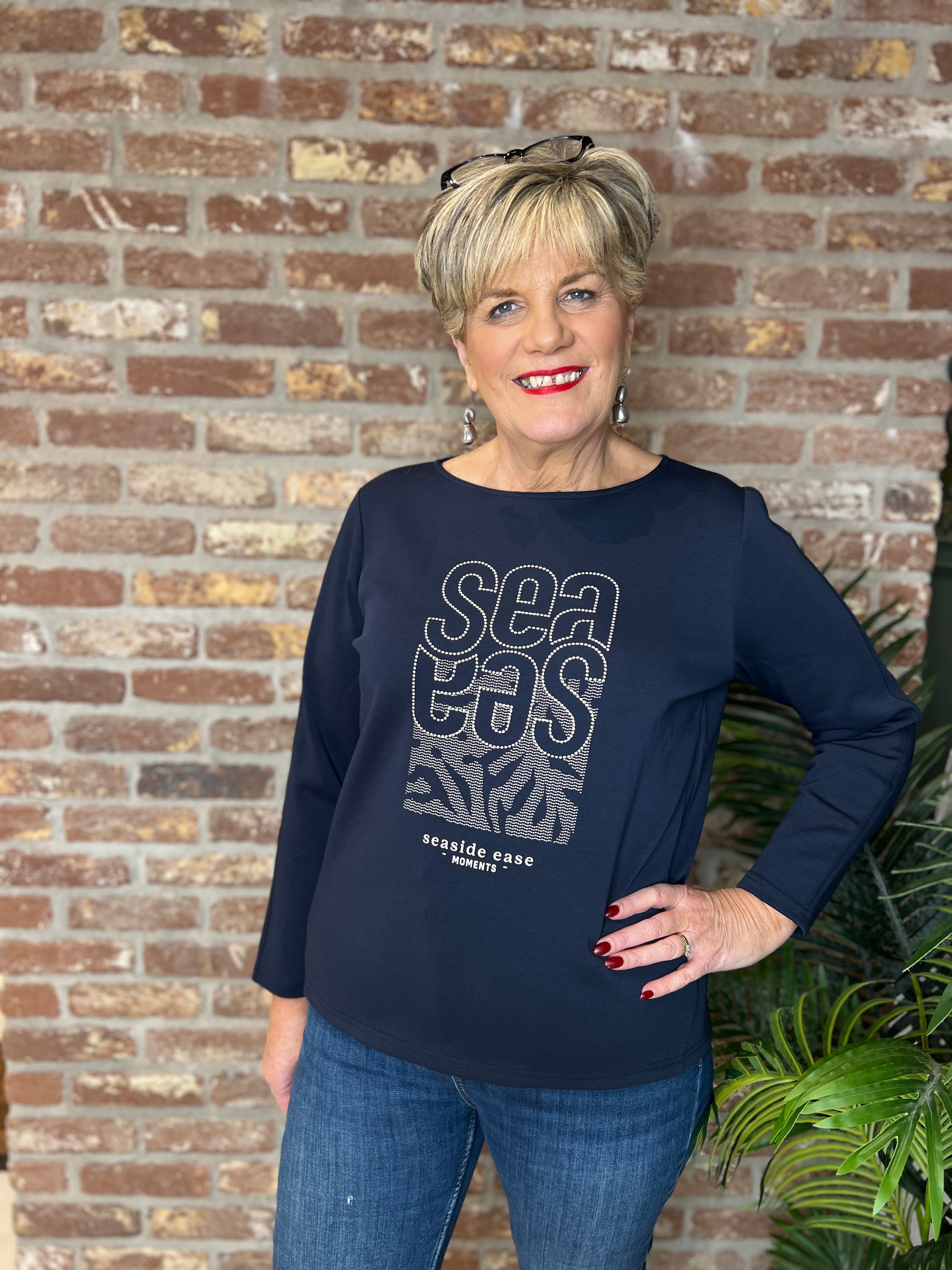 Cecil Embroidery Sweatshirt In Universal Blue