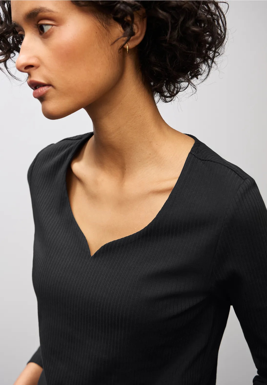 Street One Ribbed Heart Neckline Top In Black