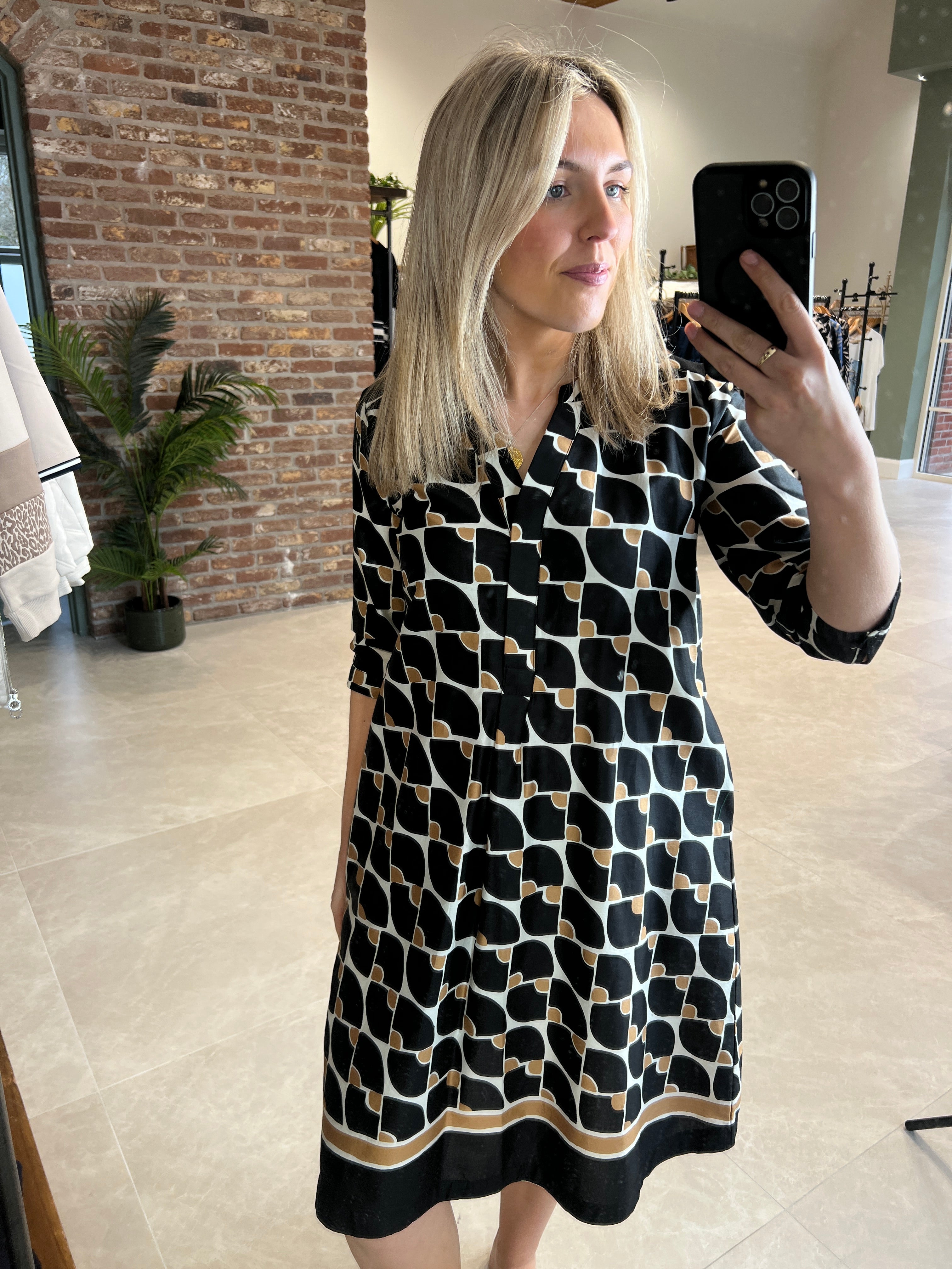 Milano Italy V-Neck Dress In black & tan