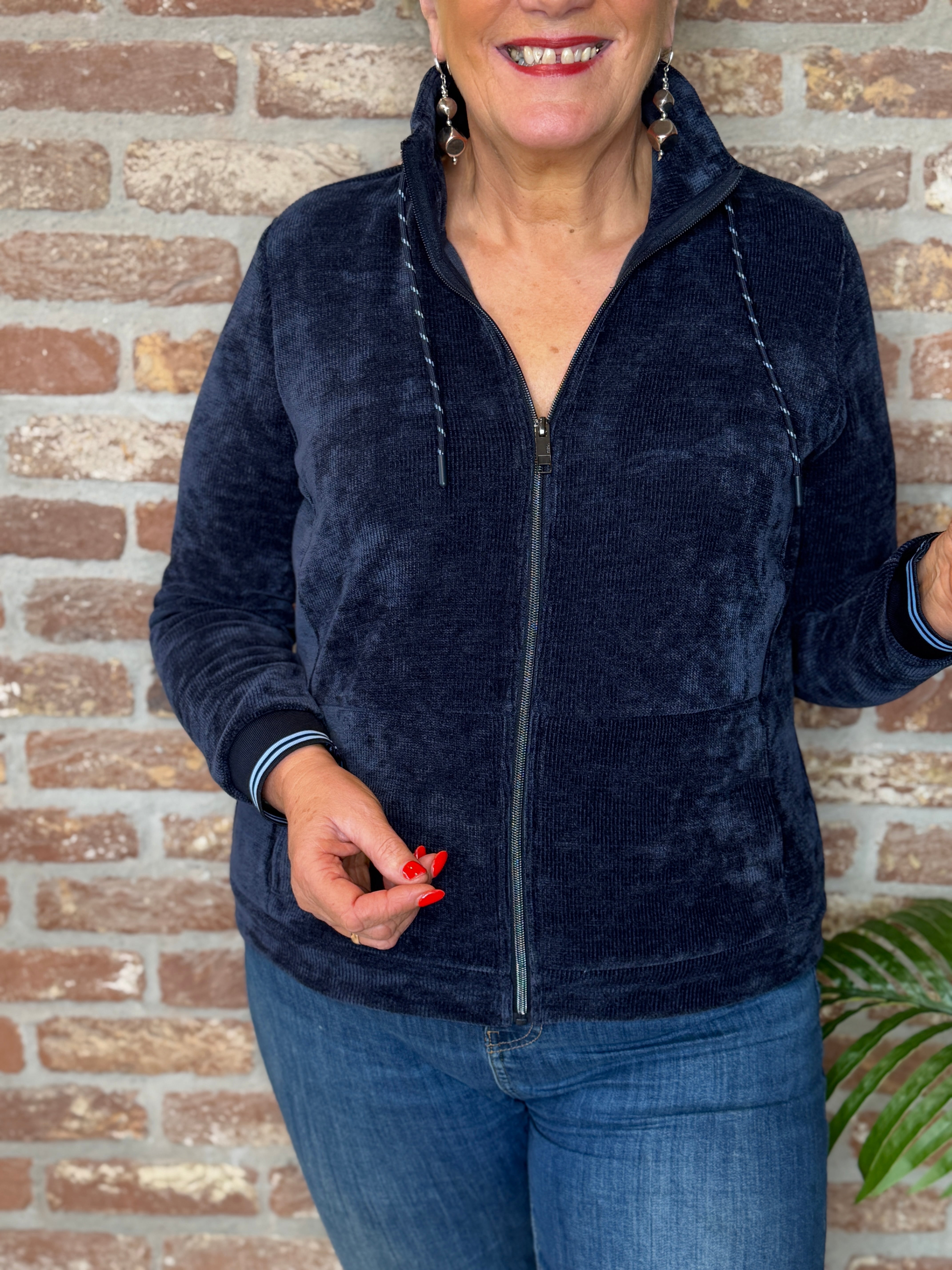 Soft cord jacket in urban dark navy