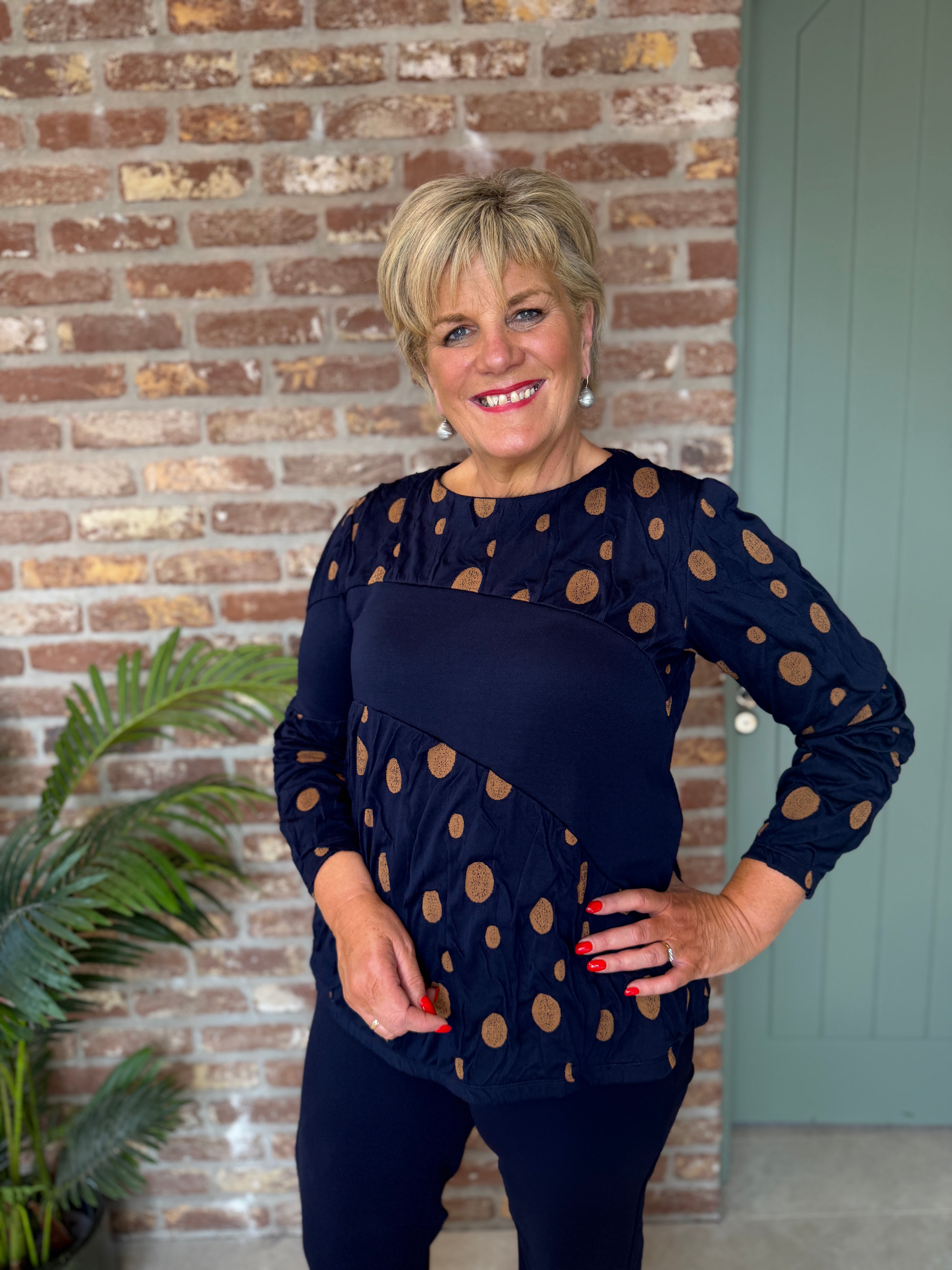 Spot top in blue & mustard
