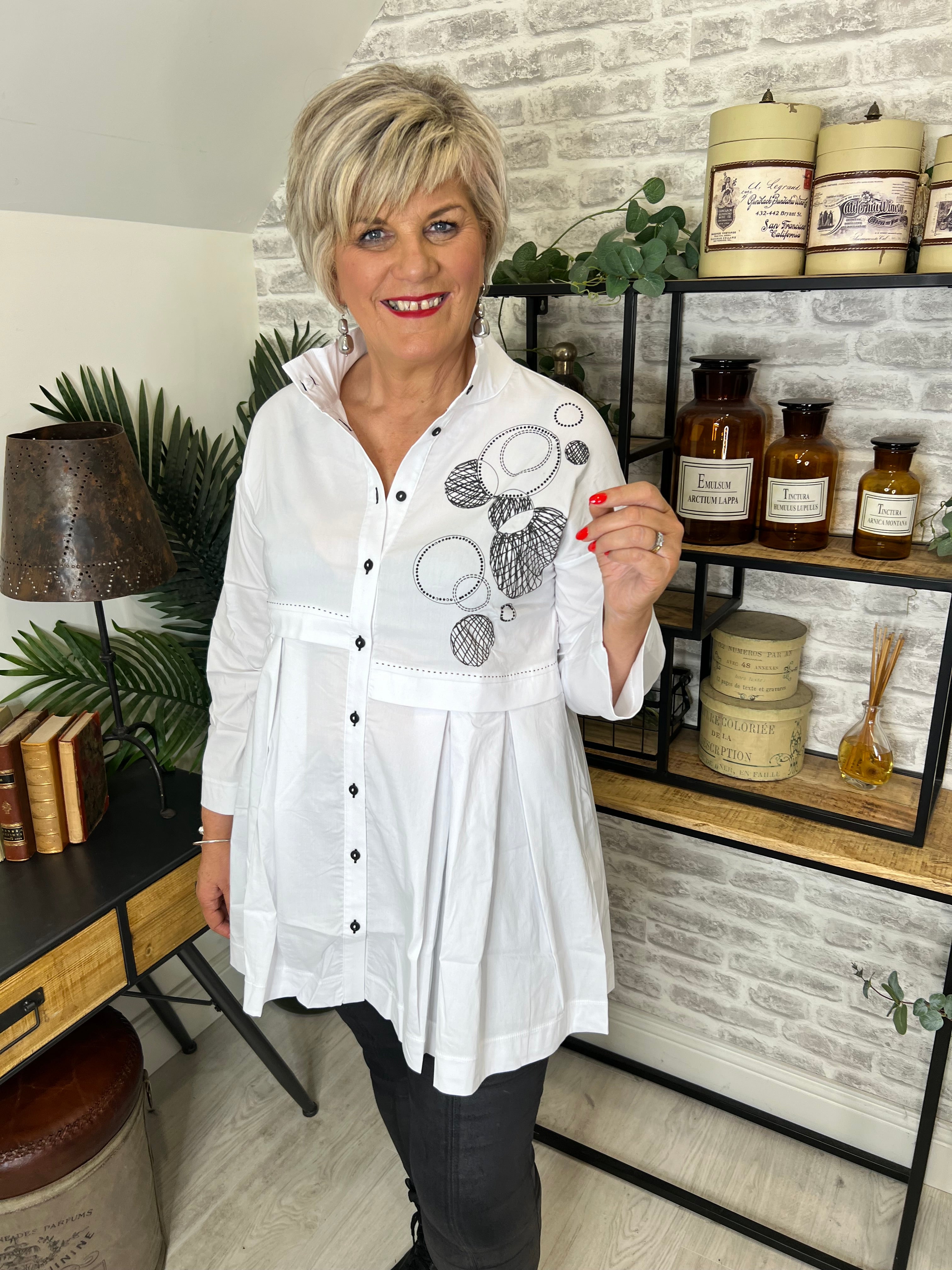 Ever Sassy Patterned Tunic In White