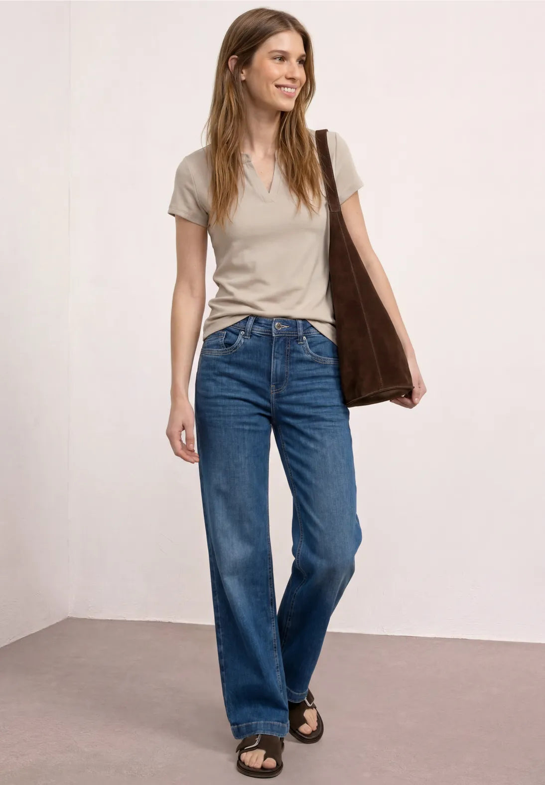 Street One split neckline Top in Clay sand
