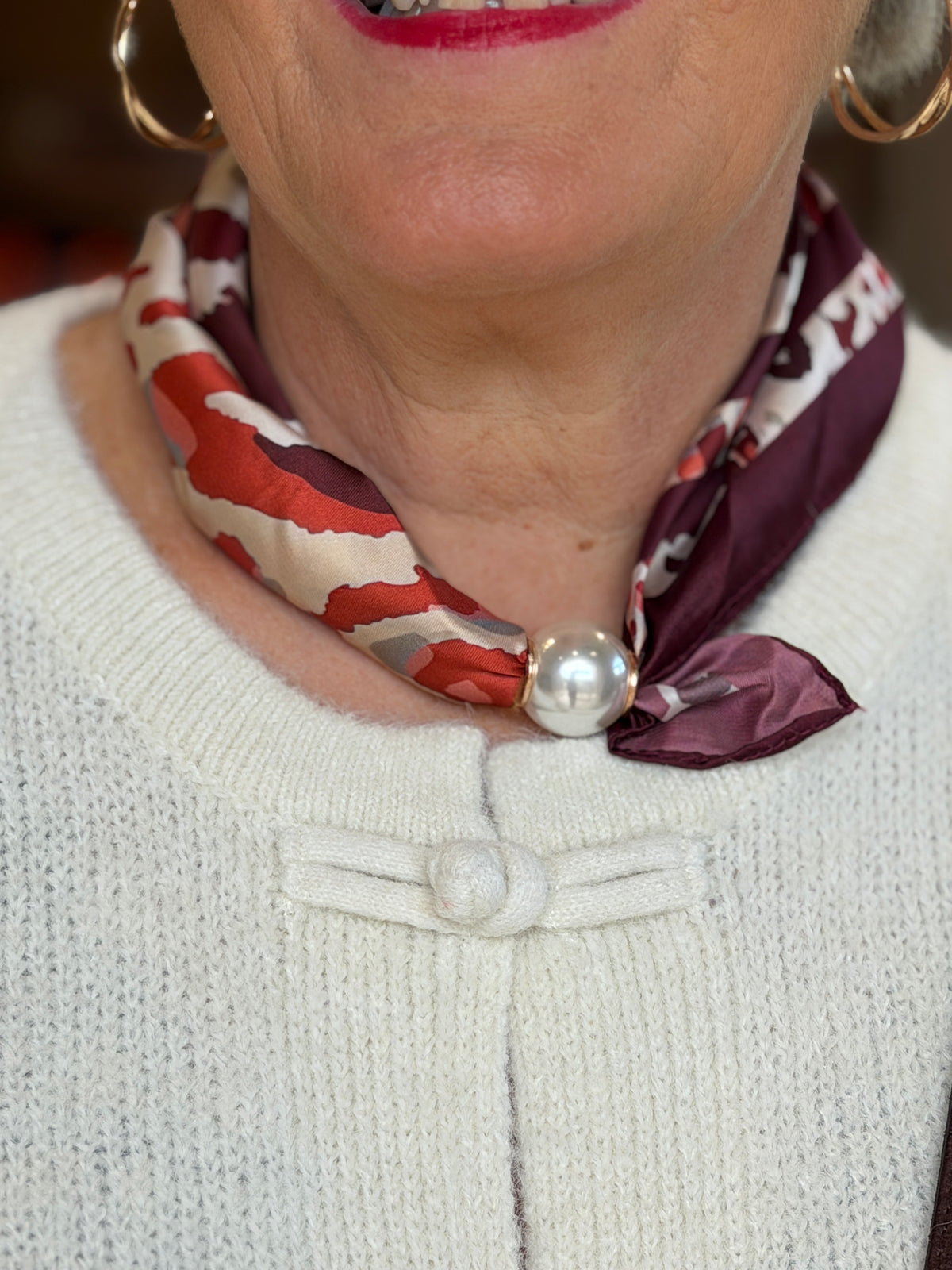 Pearl magnetic neck scarf in rust & orange