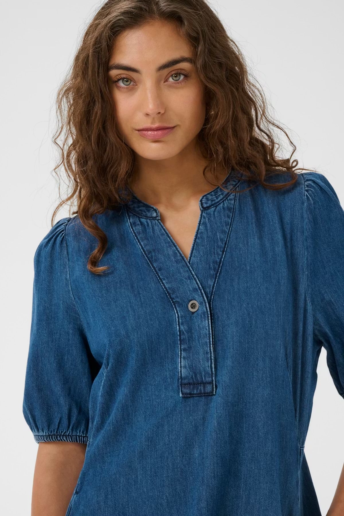 Culture Arpa Denim dress in Dark Blue wash