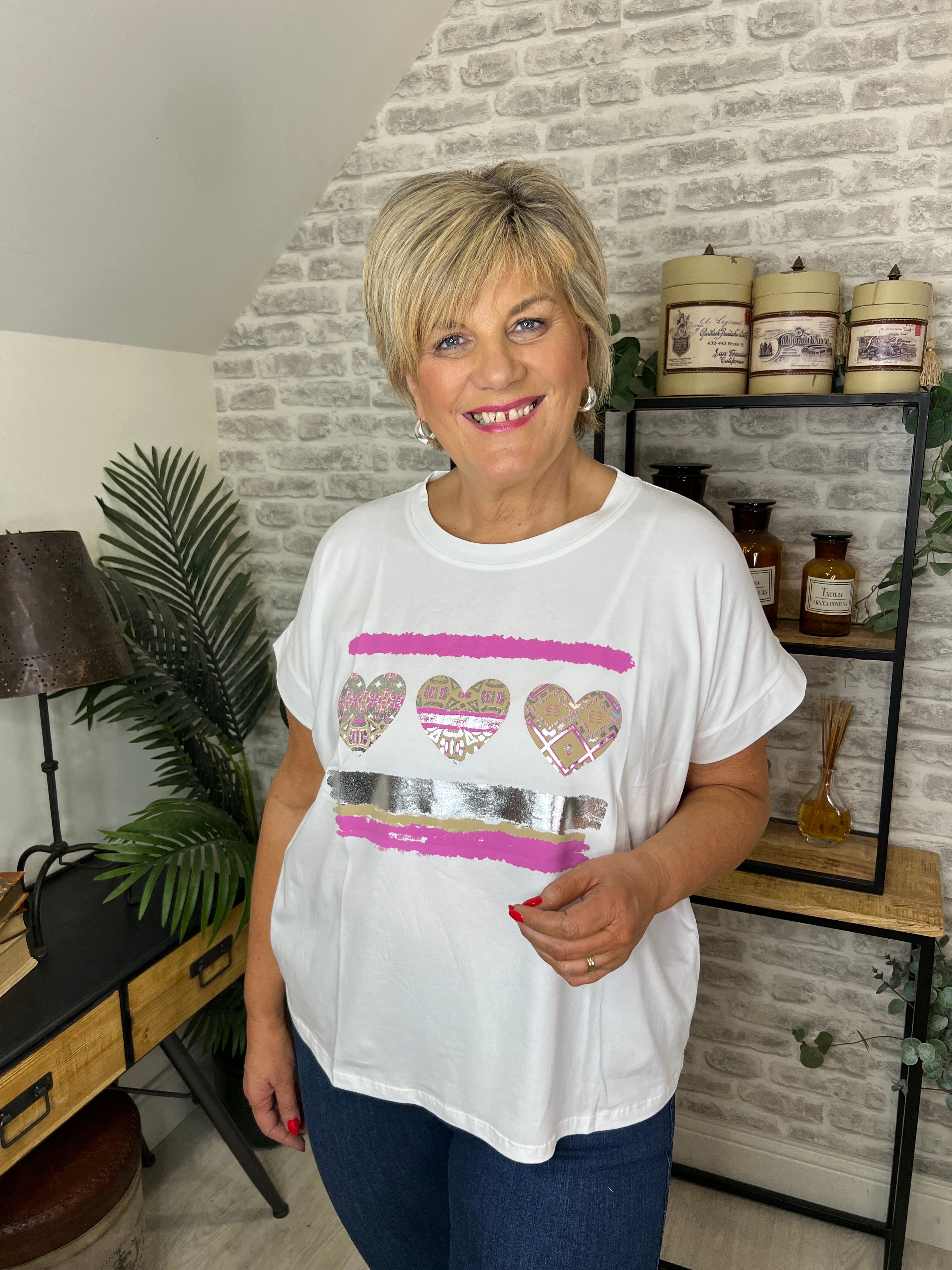 Deck By Decollage Pink Heart T-shirt In White