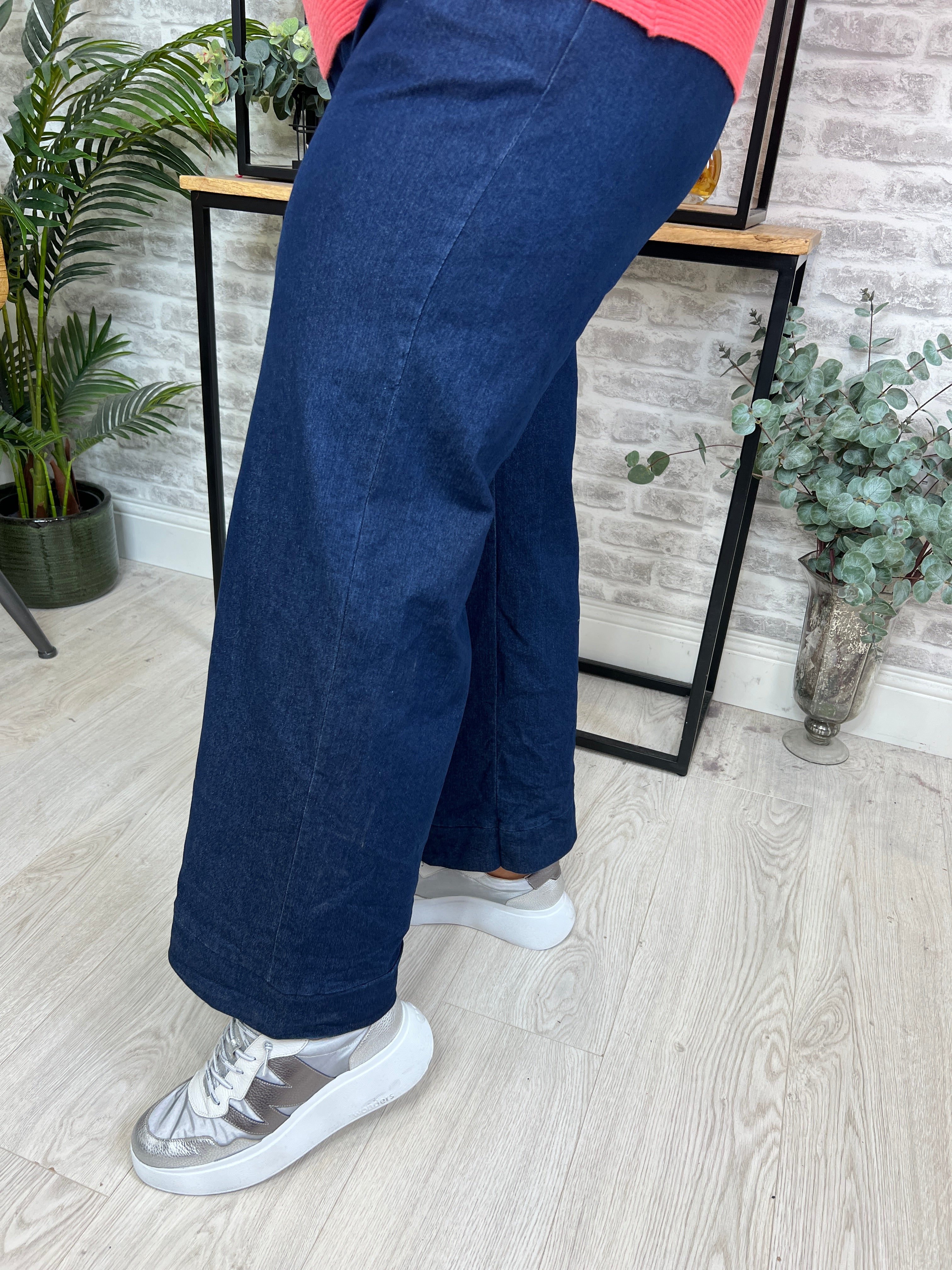 Deck By Decollage Wide Leg Jeans In Denim
