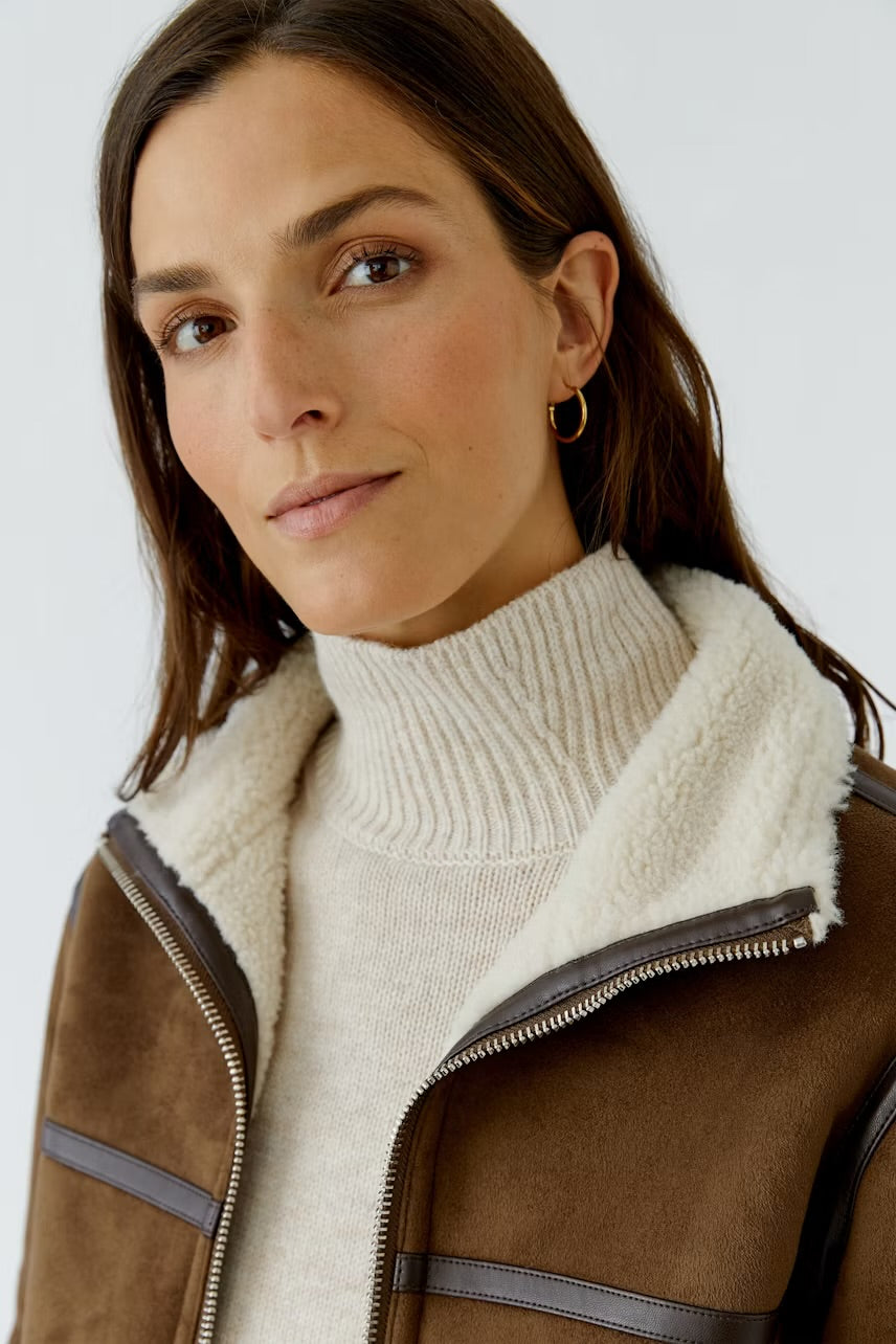 Aviator jacket in brown