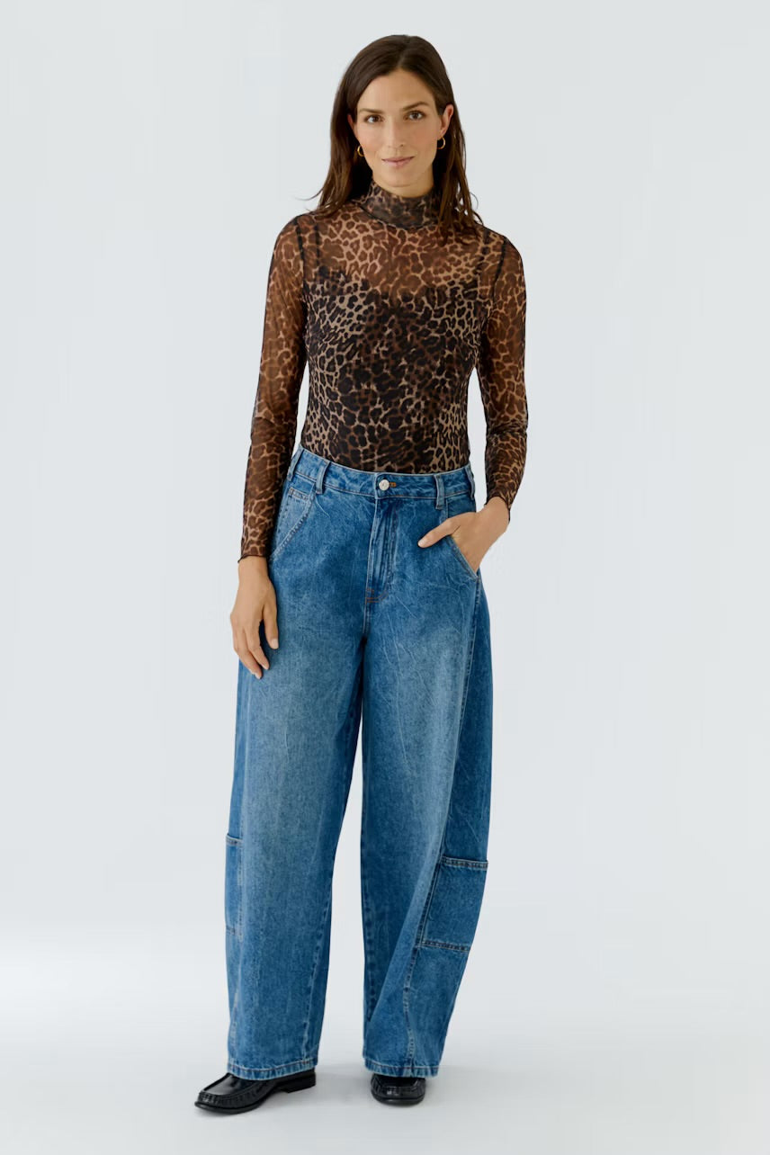 Patterned mesh top in camel grey