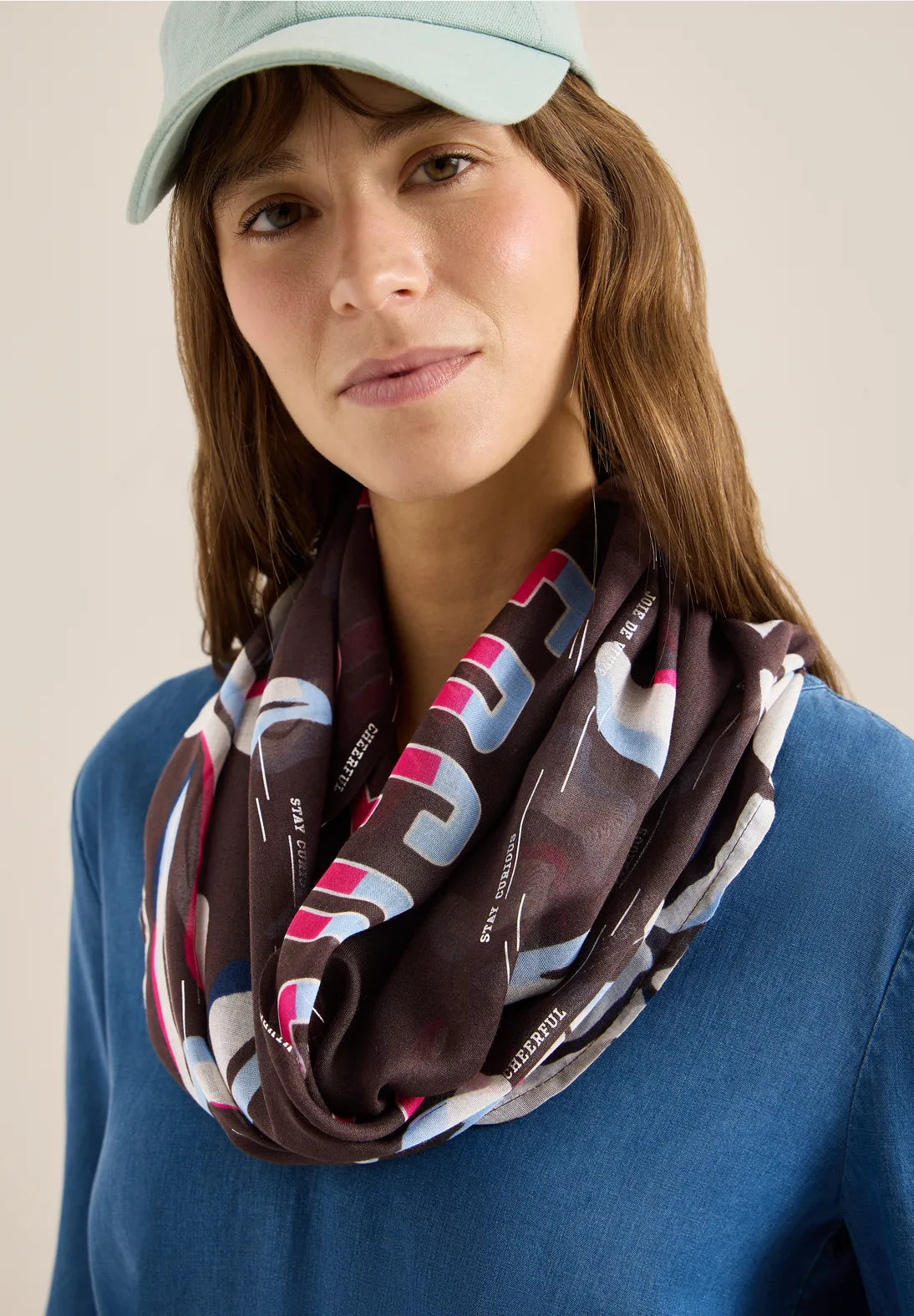 Cecil foil patterned Loop Snood In macchiato brown