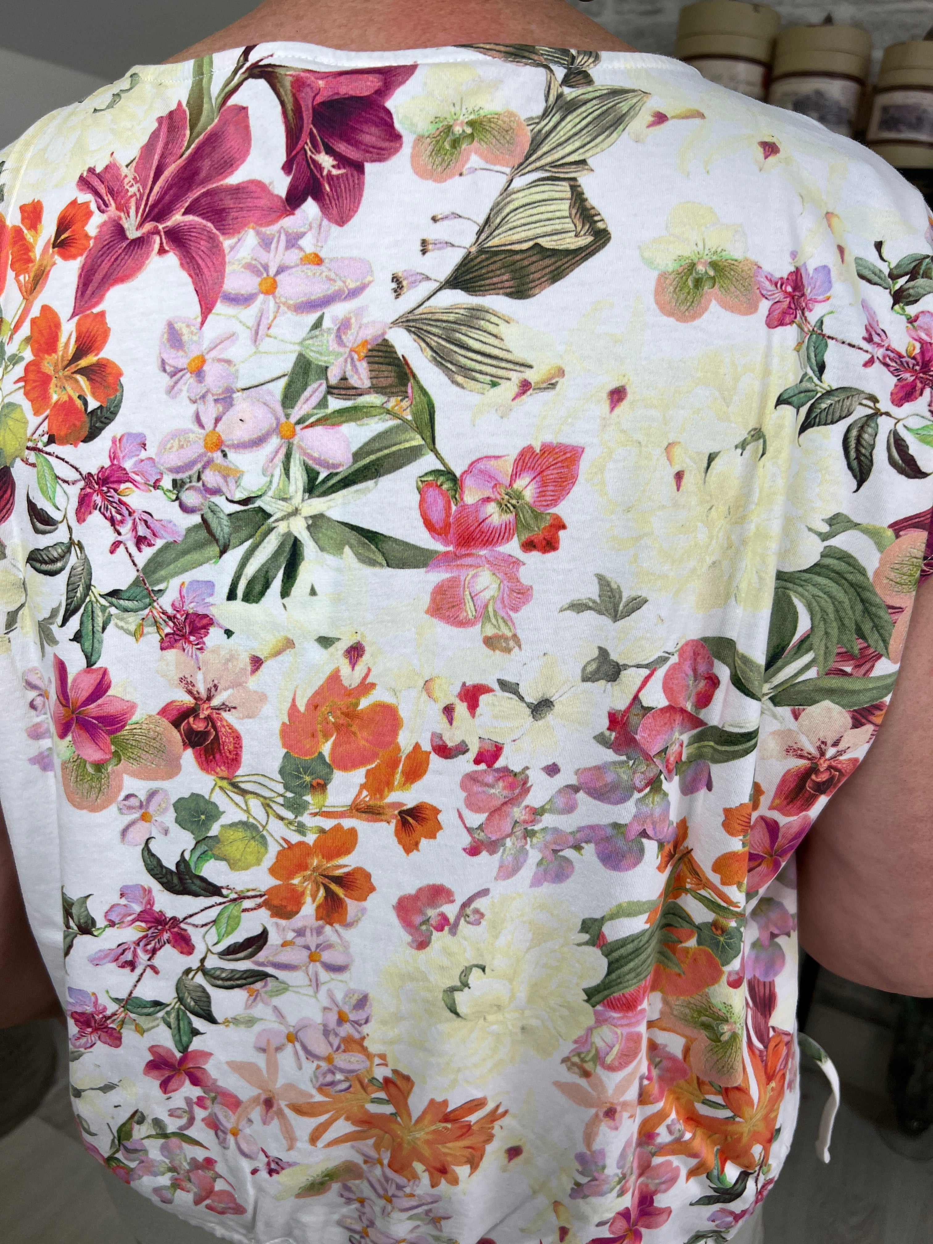 Monari T-shirt With Floral Print In Cream Multi