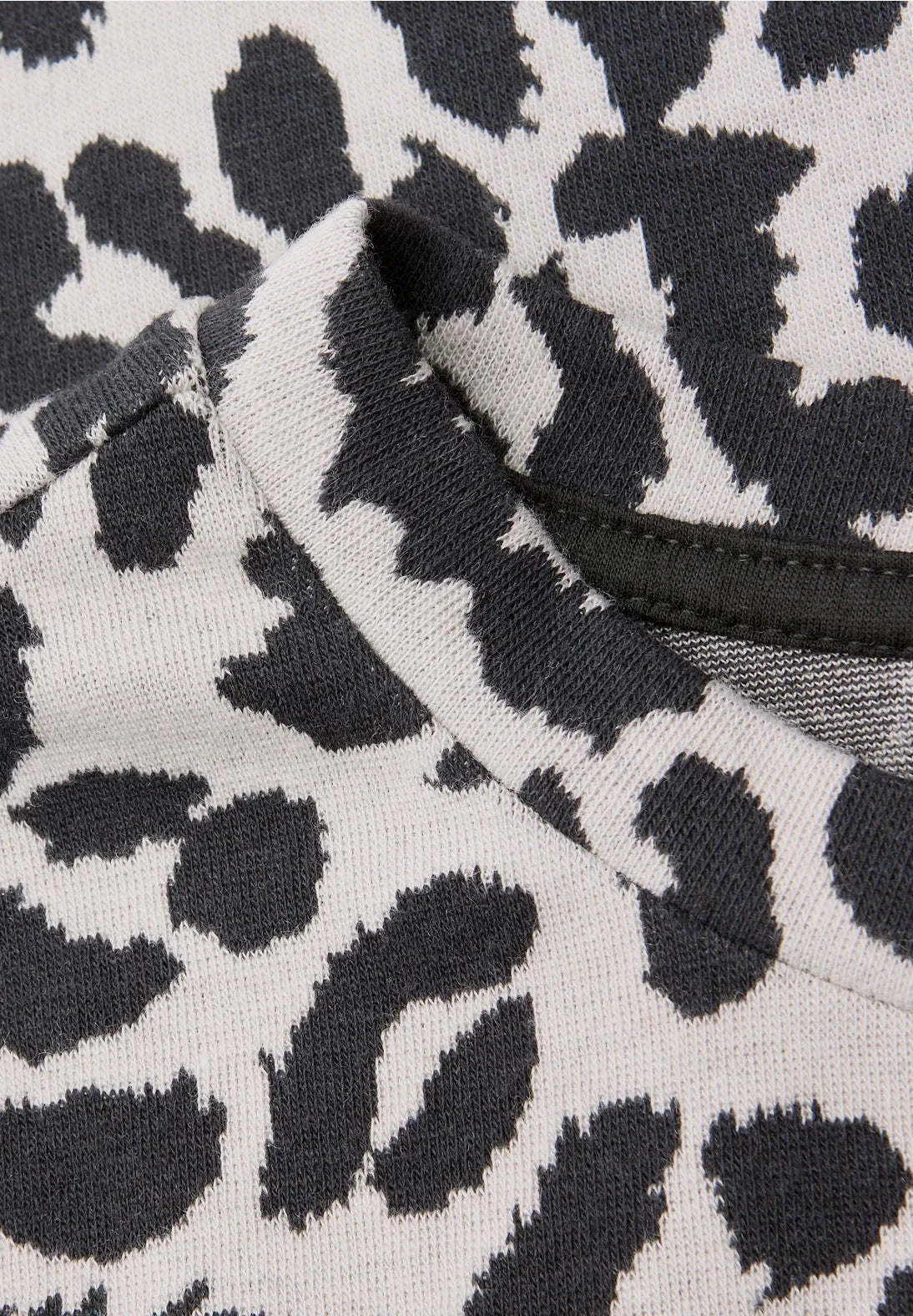 Street One Jacquard Sweatshirt In Soft Beige