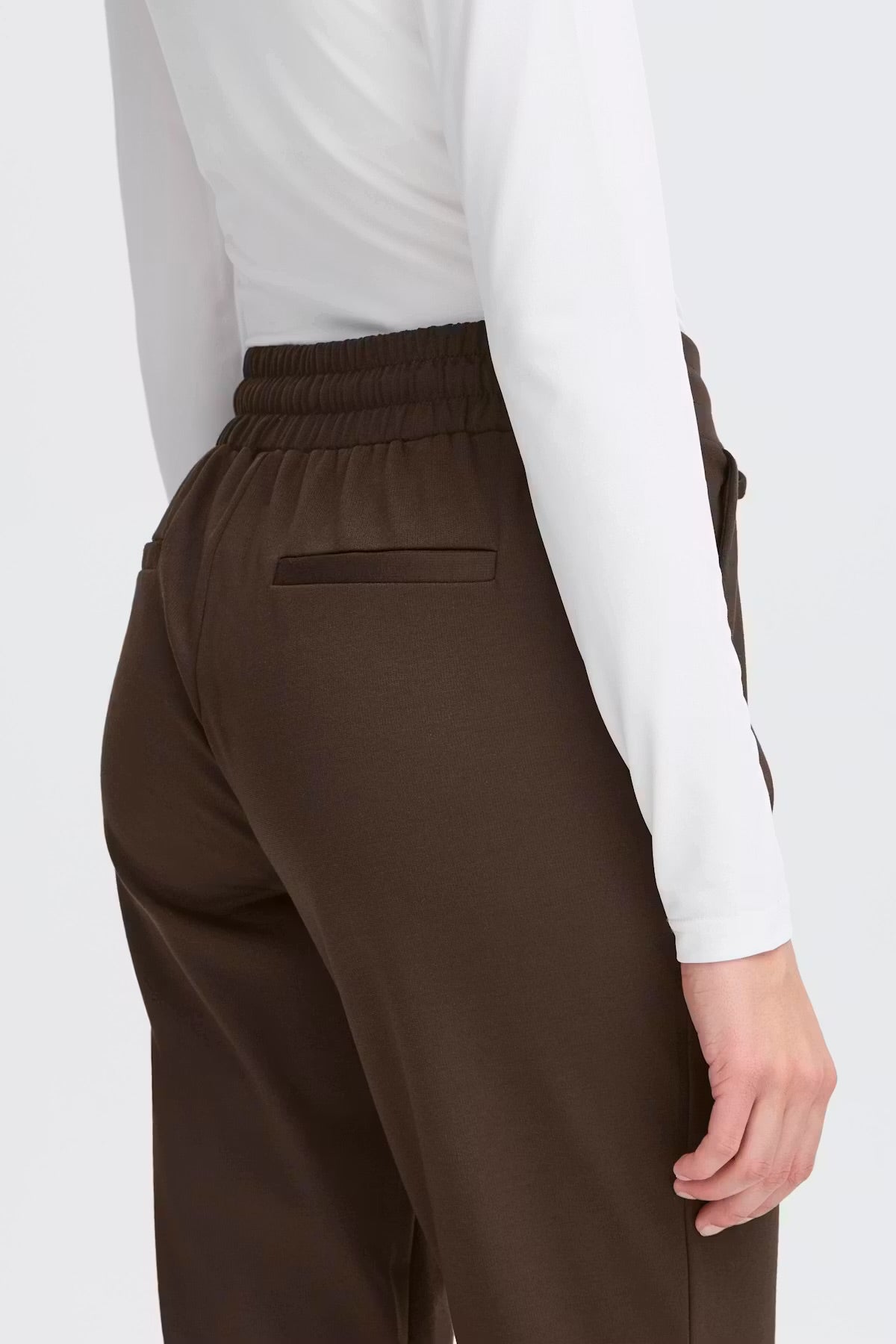 Ichi Ikate Tapered Trousers In chocolate Torte