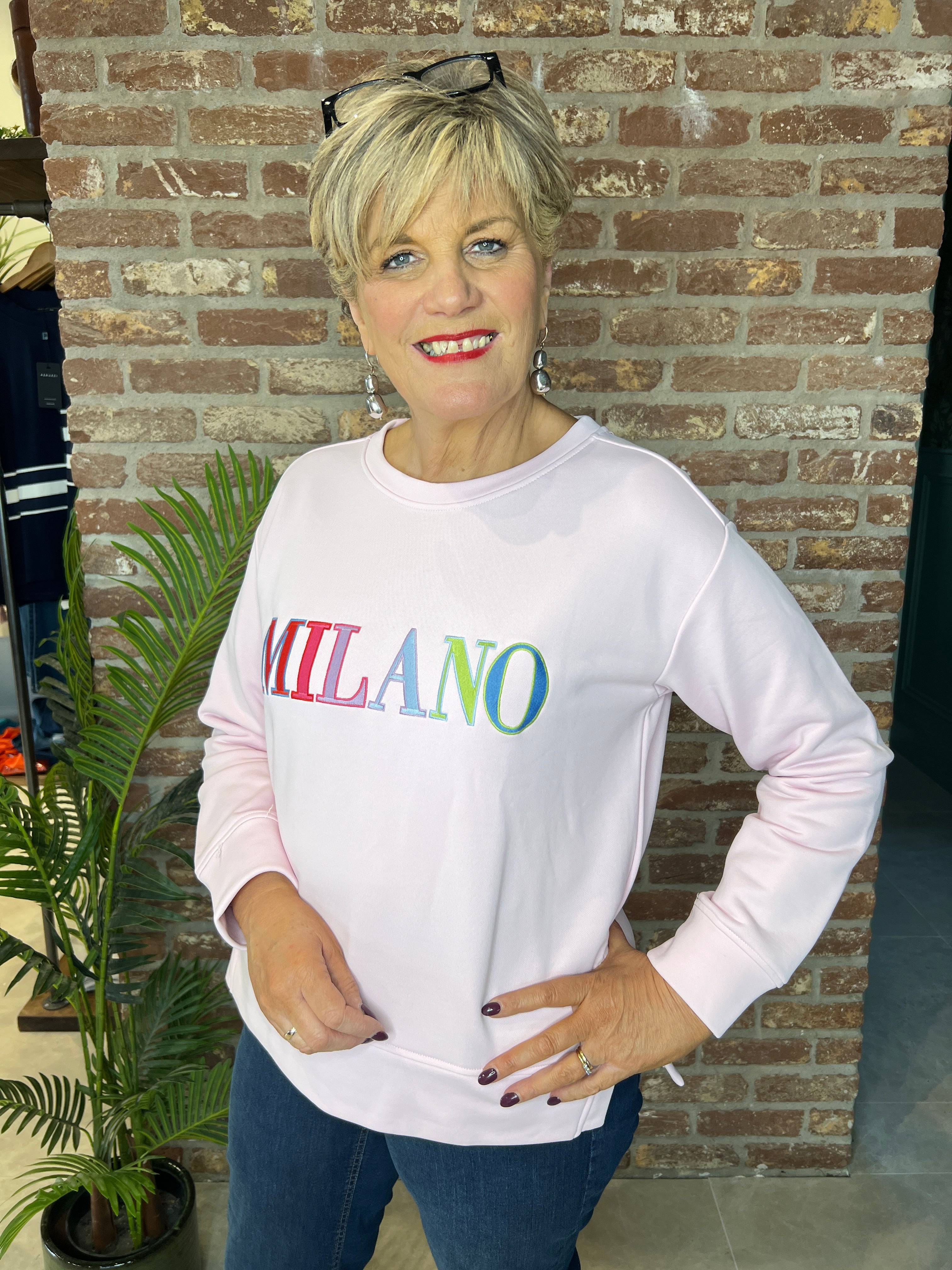 Milano Italy Slogan Sweatshirt In rose