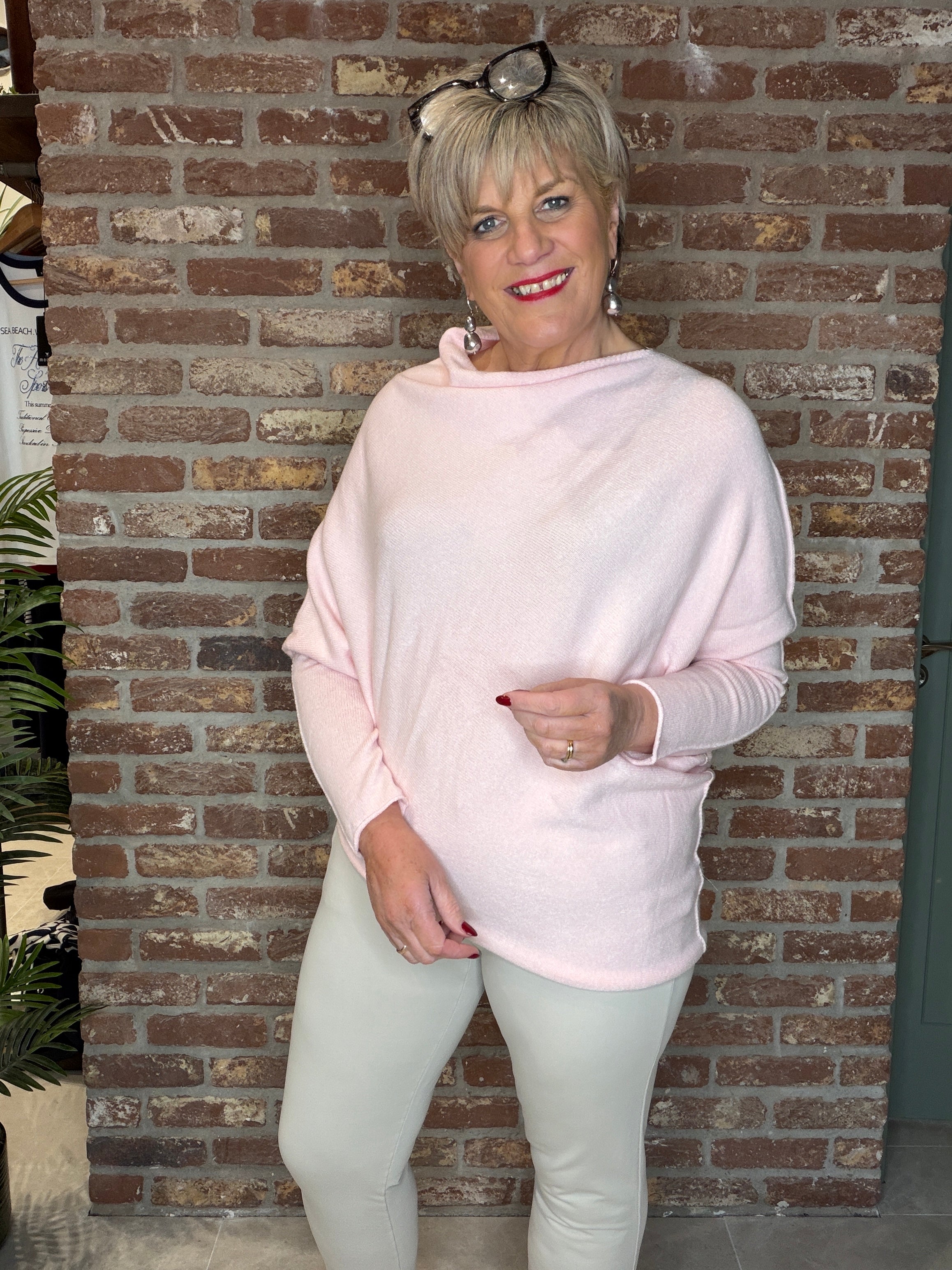 Deck By Decollage Asymmetric Knit In baby pink