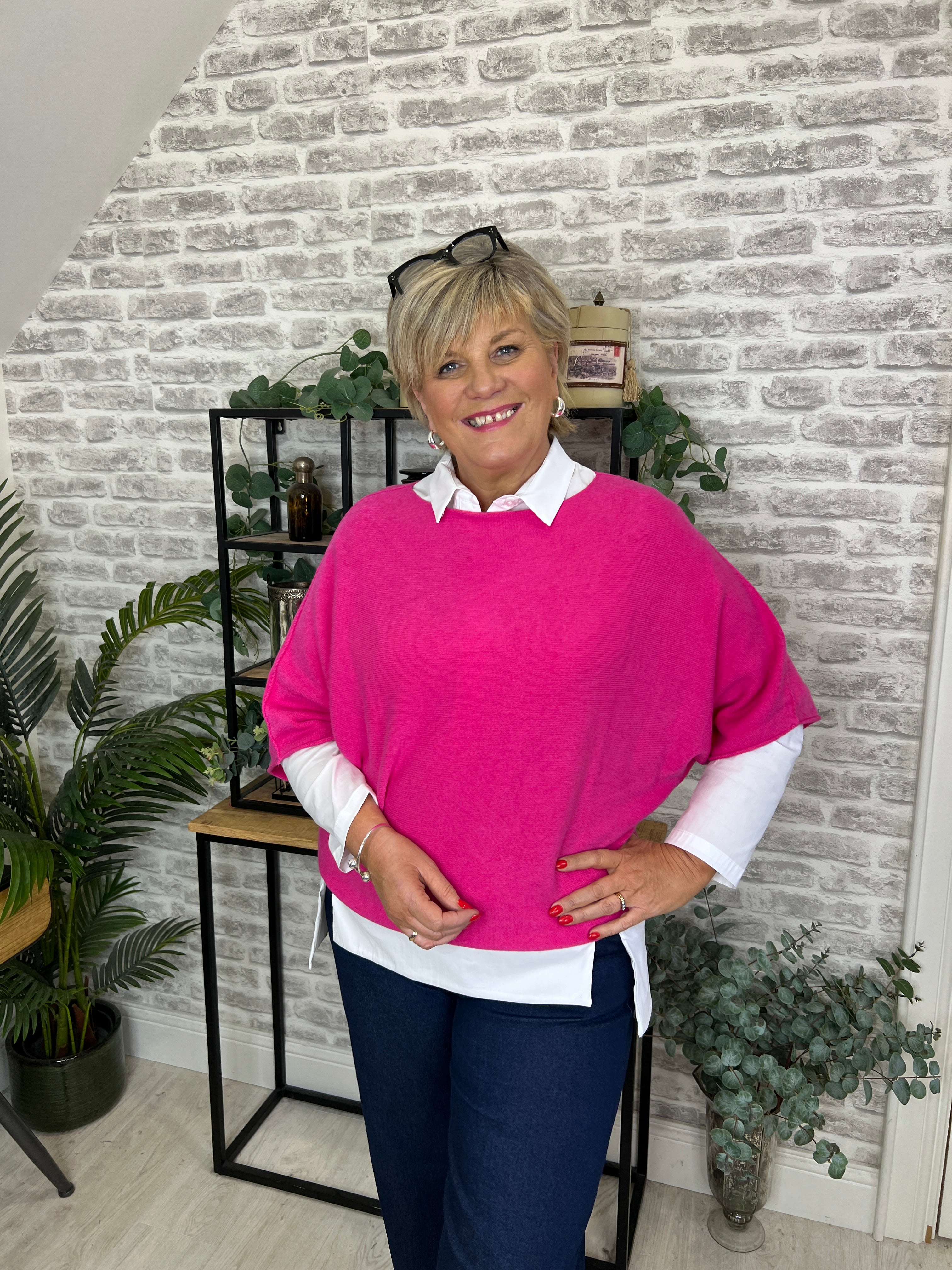 Deck By Decollage Layering Knit In Fuchsia