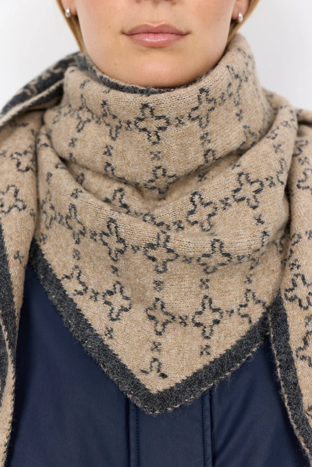 Soya Concept Golly scarf In Camel