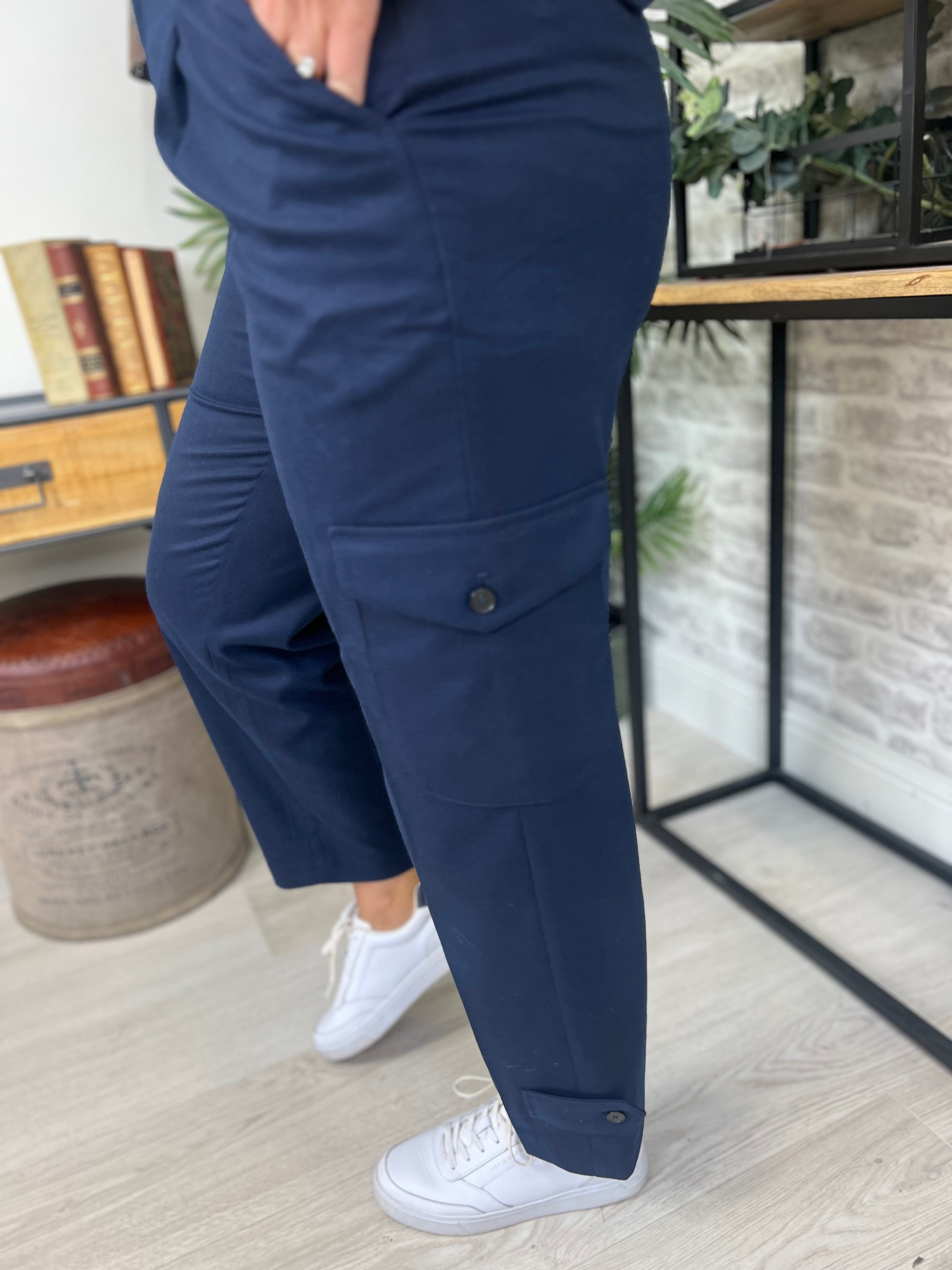 Oui Cargo trousers In Navy