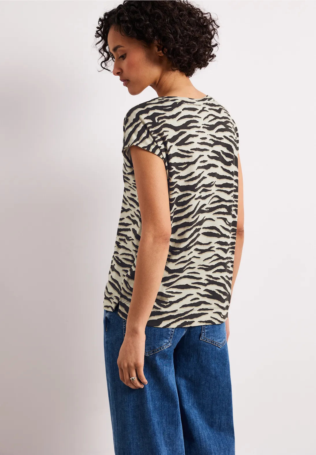 Street One print split neck top In Espresso Brown (Copy)