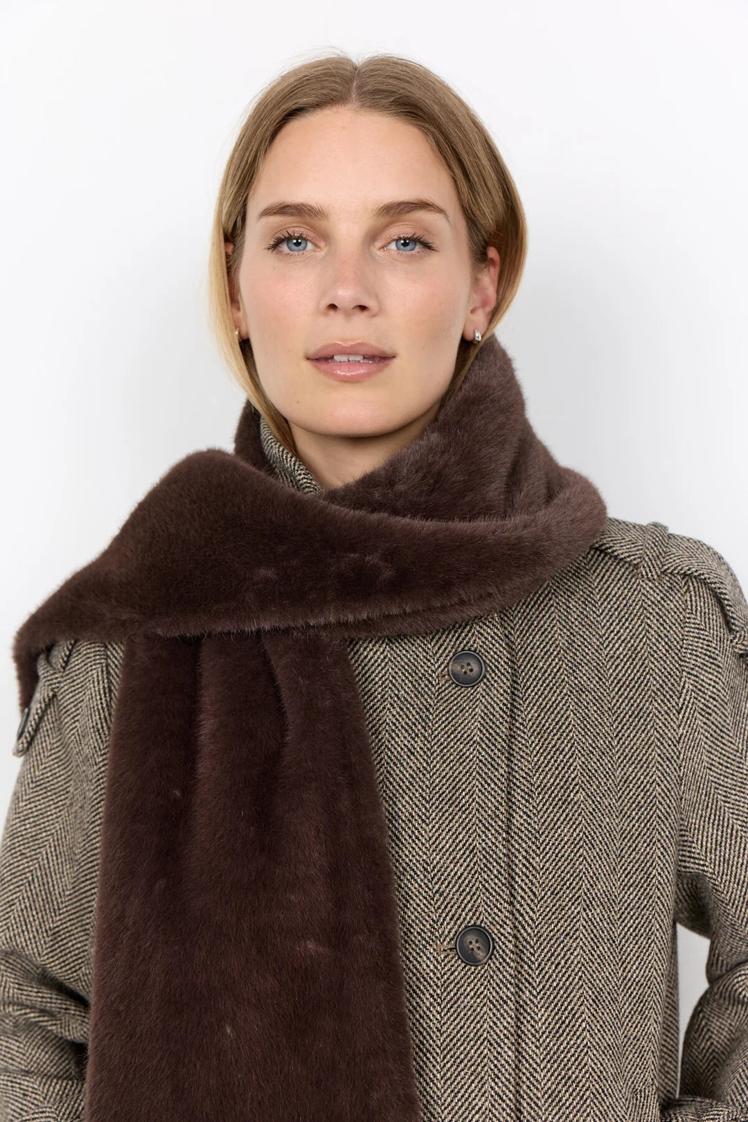 Soya Concept Vendla Fur scarf in dark plum