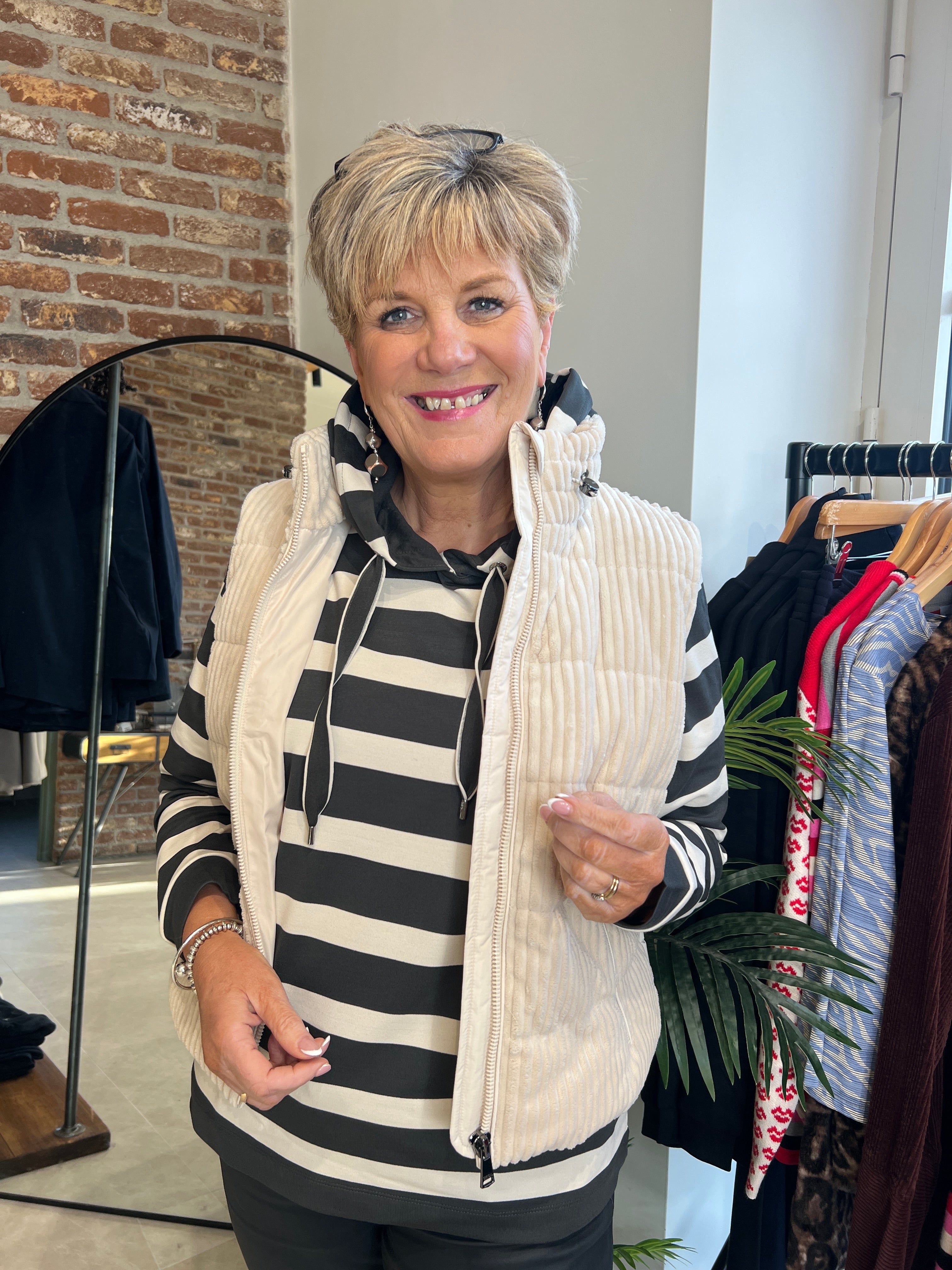 Cecil Cord Quilted Gilet In Pearl Beige