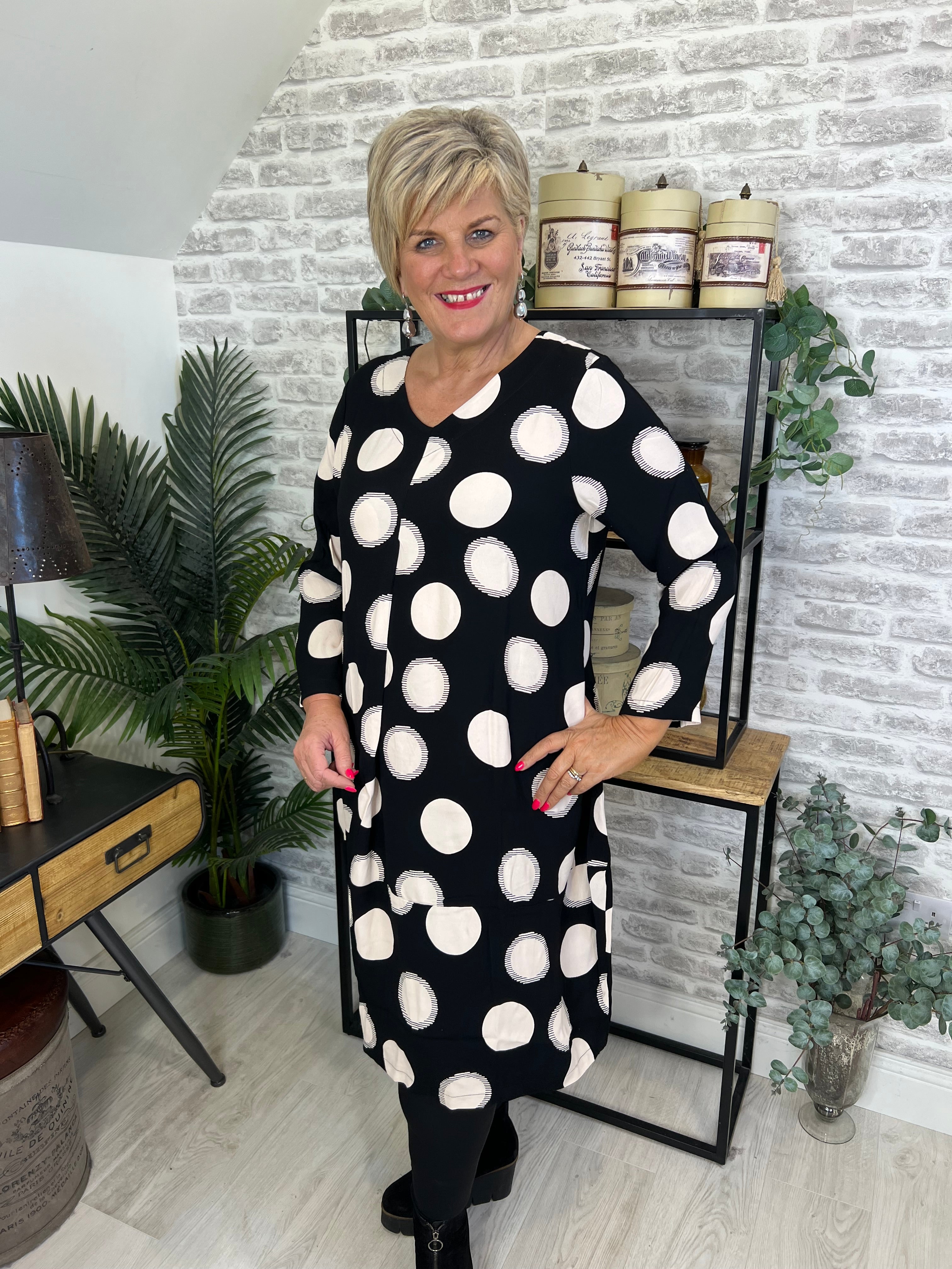 Ever Sassy Spot Patterned Dress In Black Multi