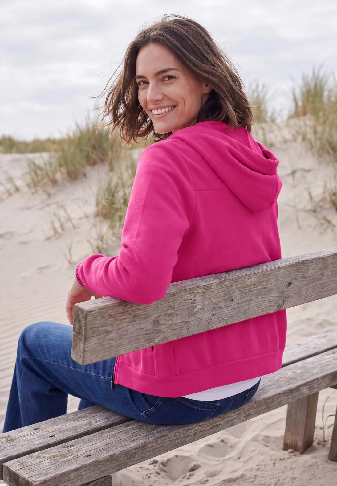 Fleece hooded jacket in pink flash