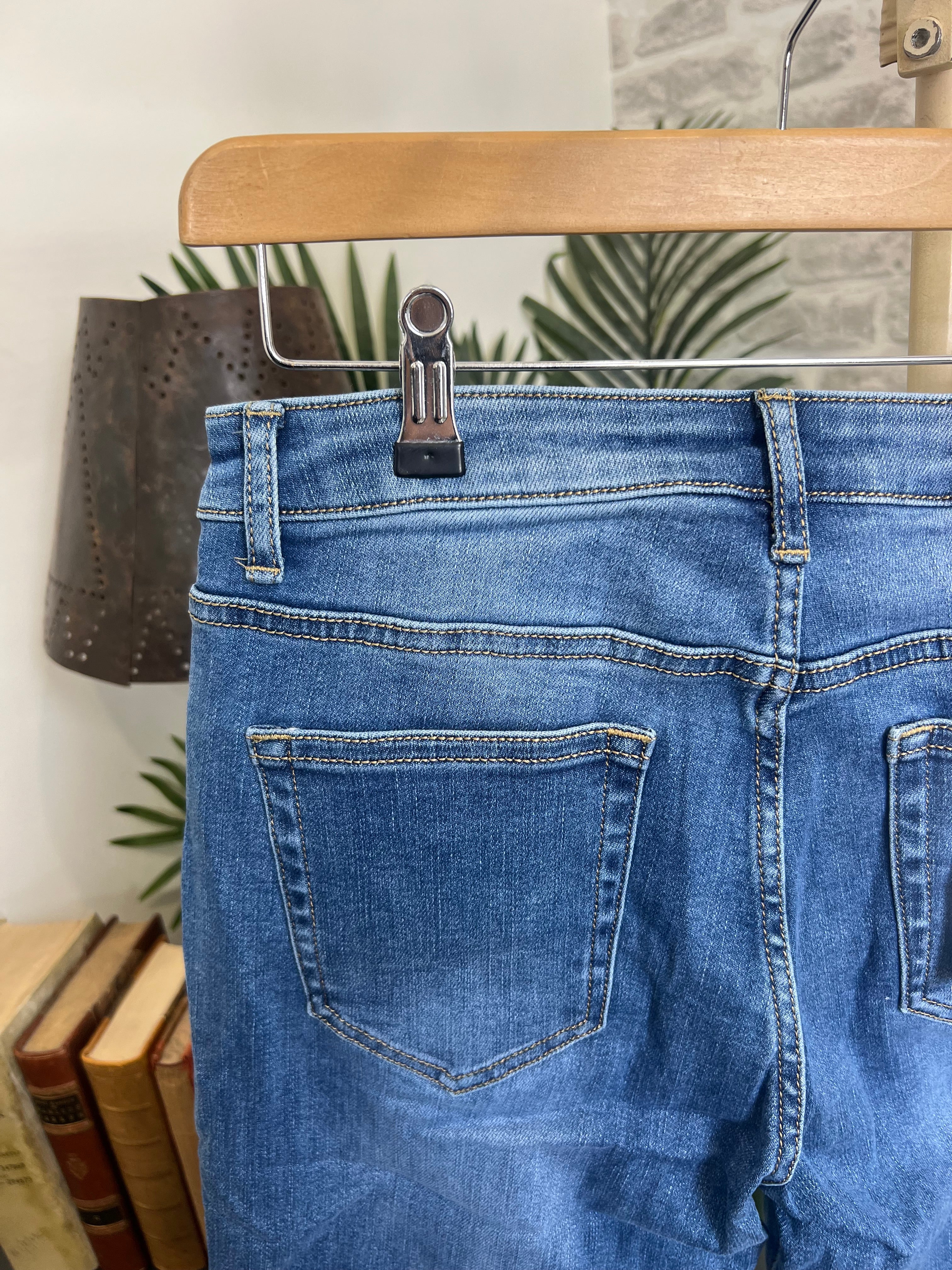 Toxik Highwaisted Boyfriend Jeans In Denim Wash