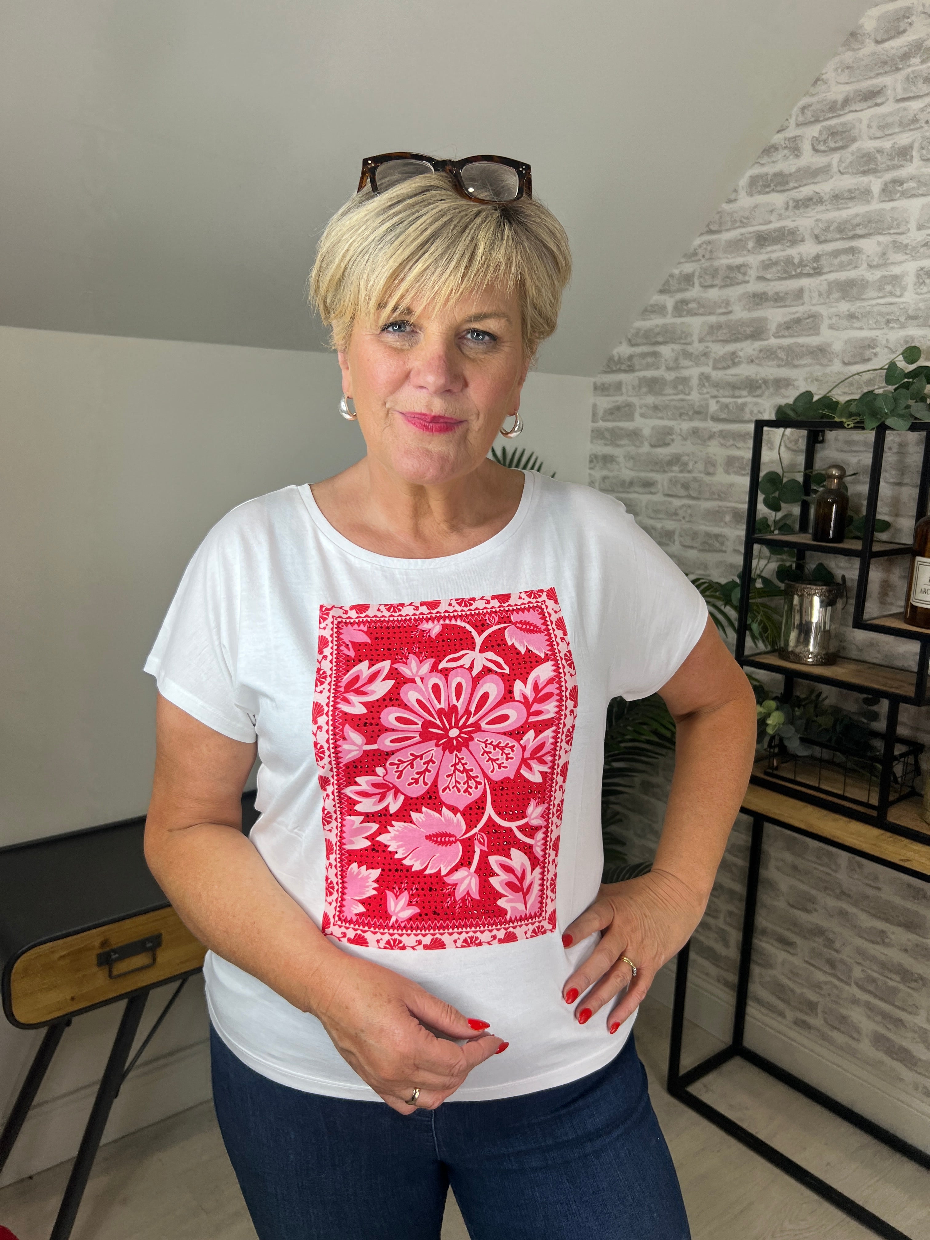 Oui Red Rose Print t-shirt In Optic White
