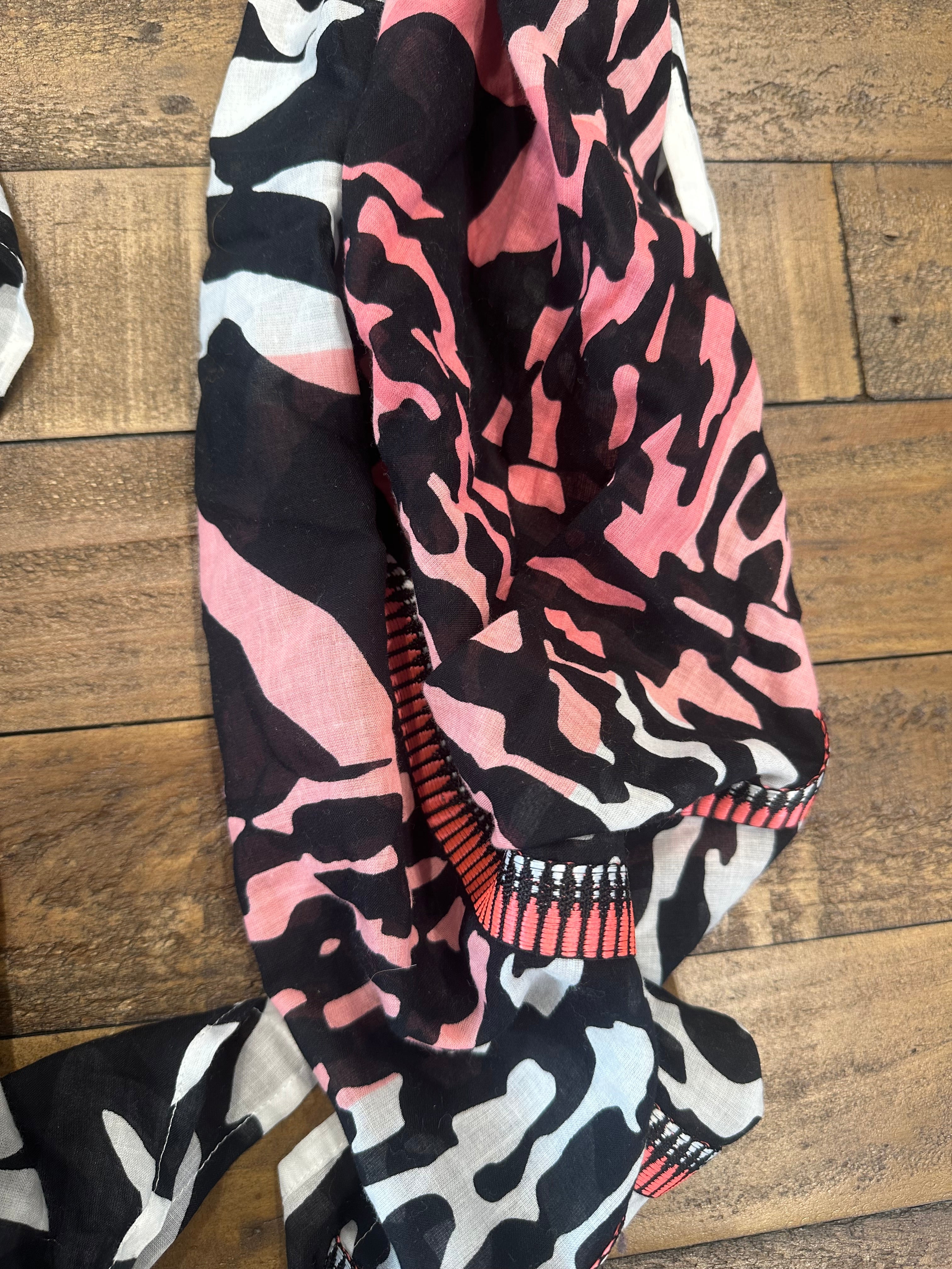 Street One Printed Square Scarf With Tape In Black