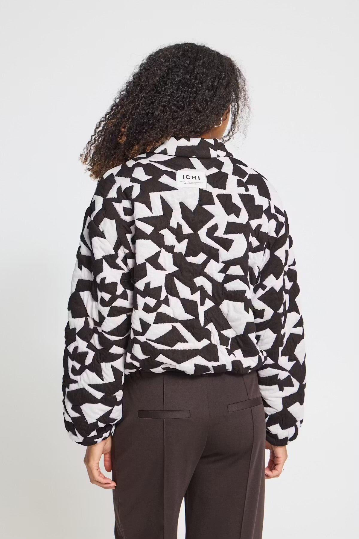 Kate Quilted jacket in brown & white
