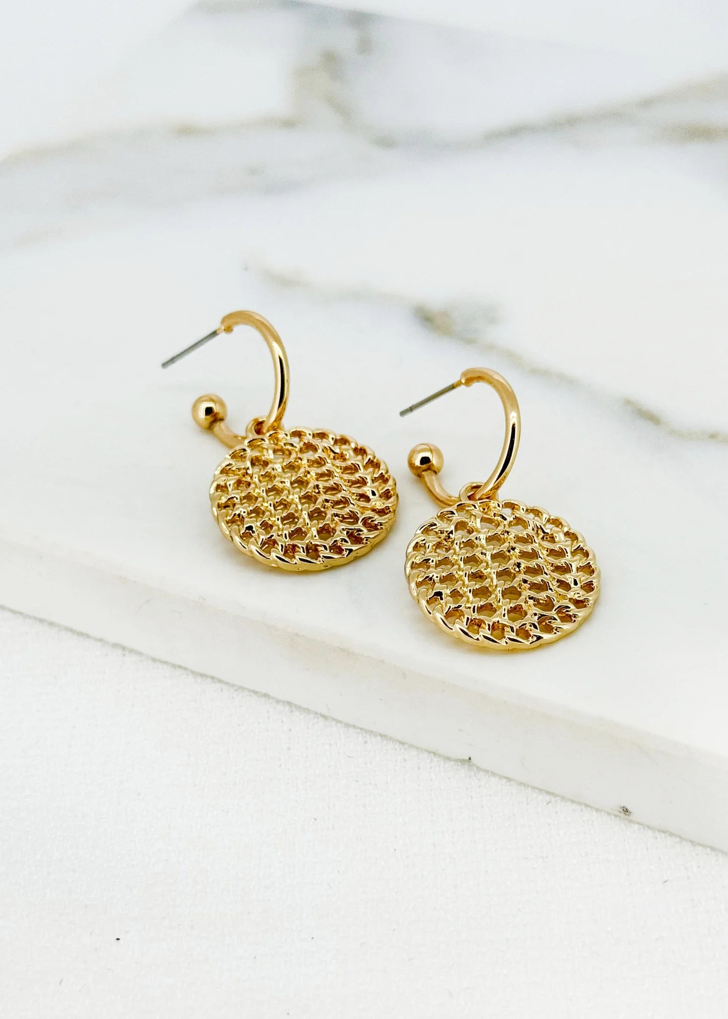 Envy Textured Circle Earrings In gold