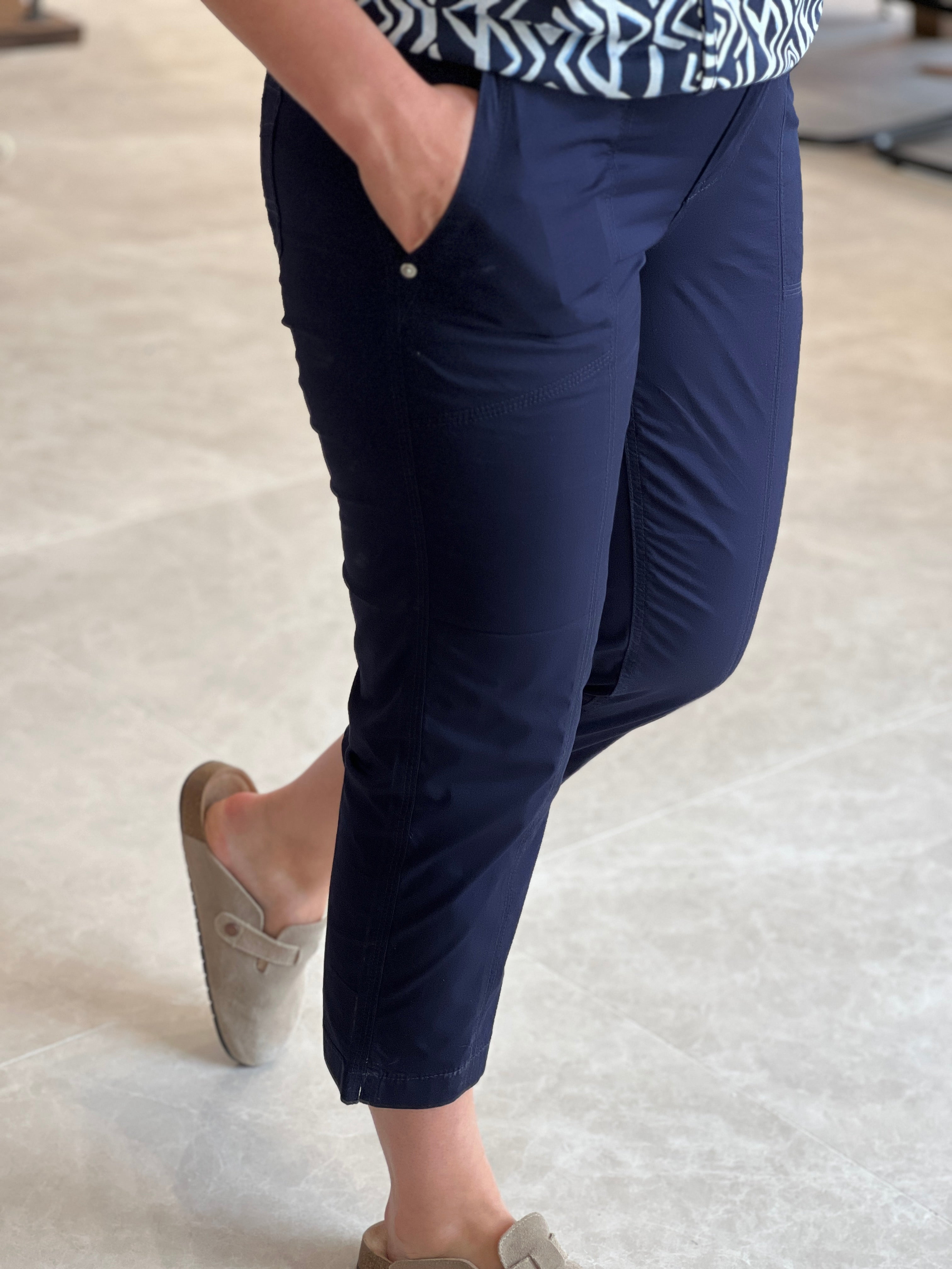 Cecil New York Cropped Trousers In Urban Dark Blue