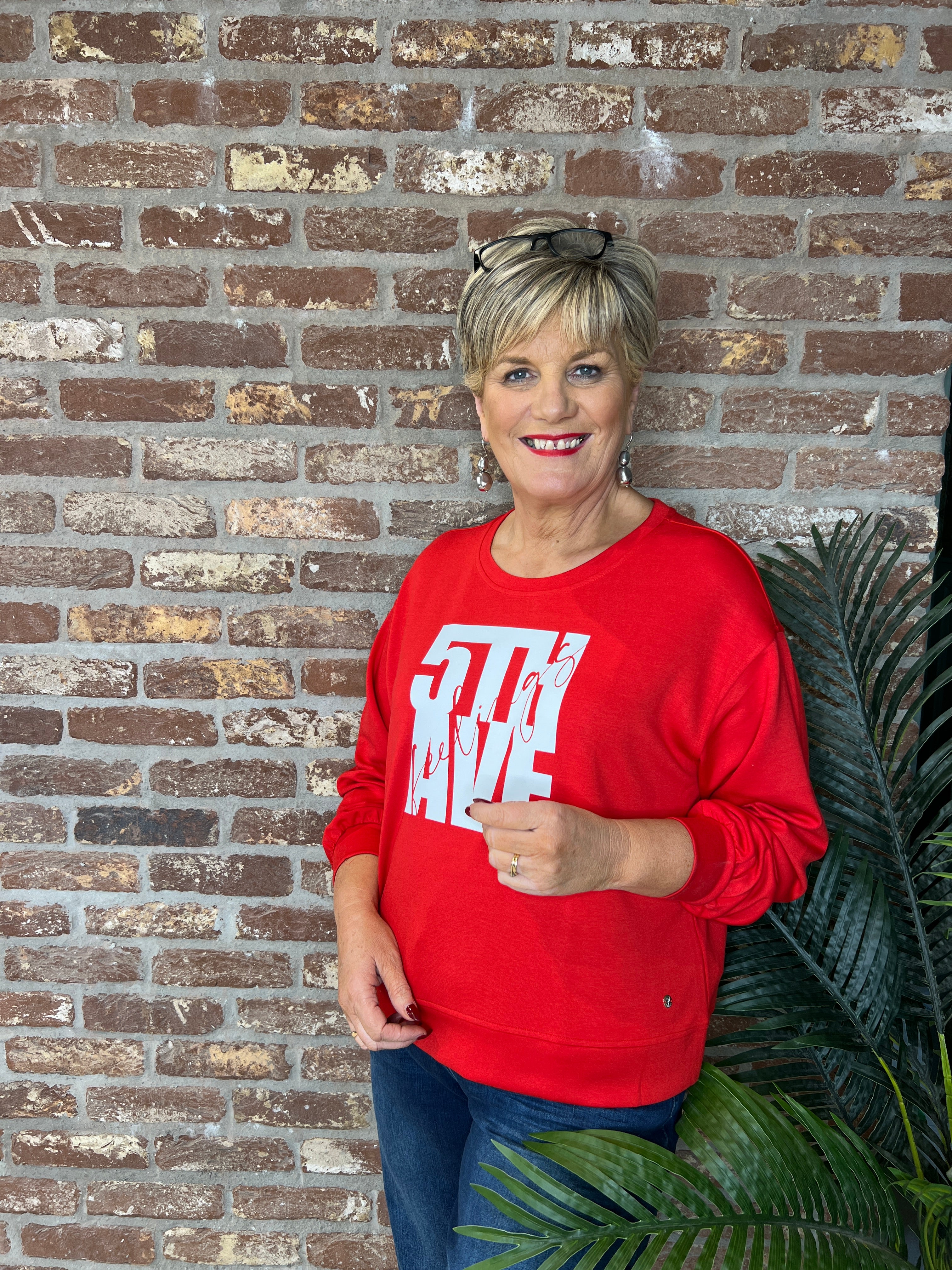 Monari Graphic Sweatshirt In Chilli Pepper