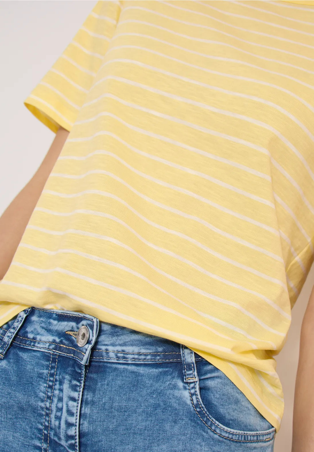 Cecil Striped T-shirt in buttermilk yellow