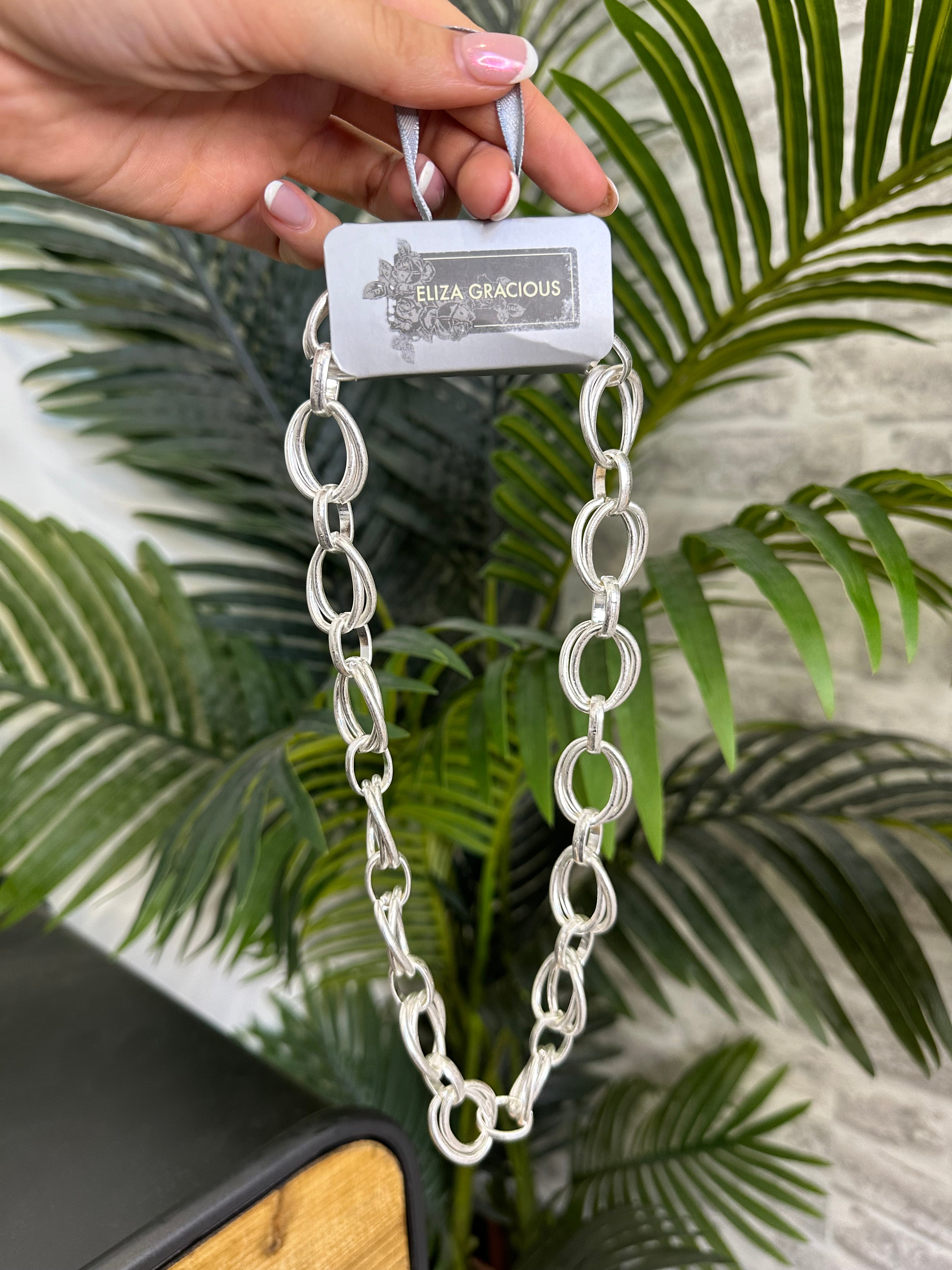 Eliza Gracious Double Linked chain necklace In silver