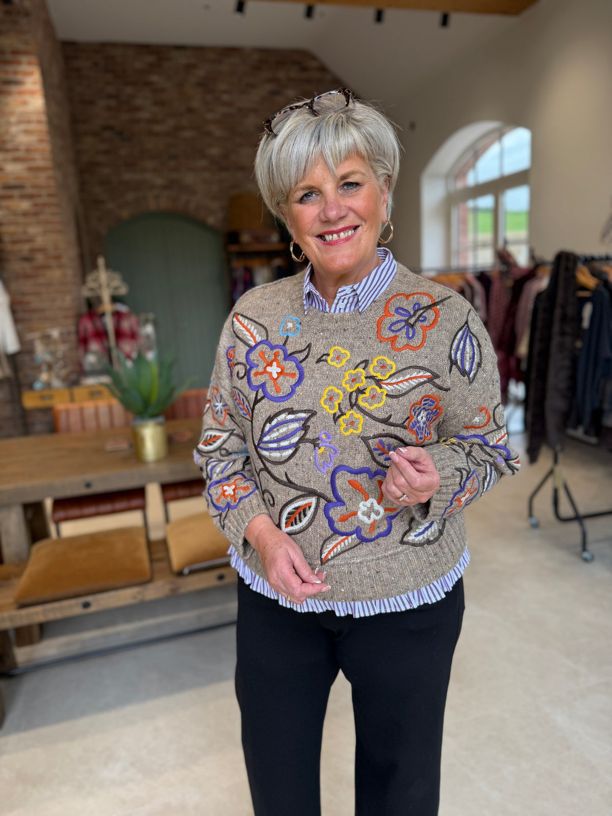 Pullover in camel & violet multi