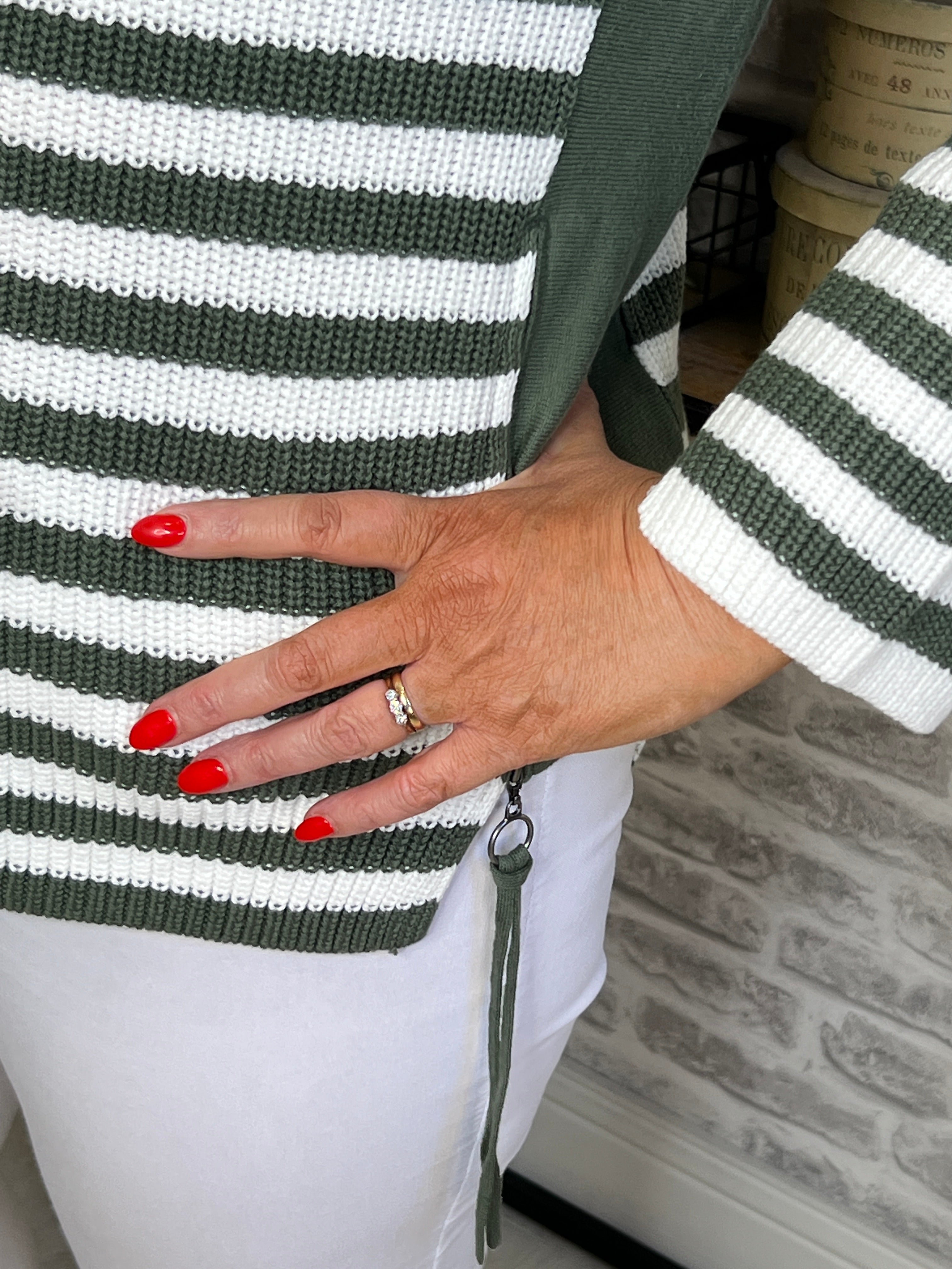 Oui Ruby Ribbed Jumper In Khaki & White