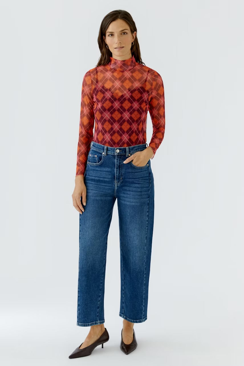 Patterned mesh top in dark red