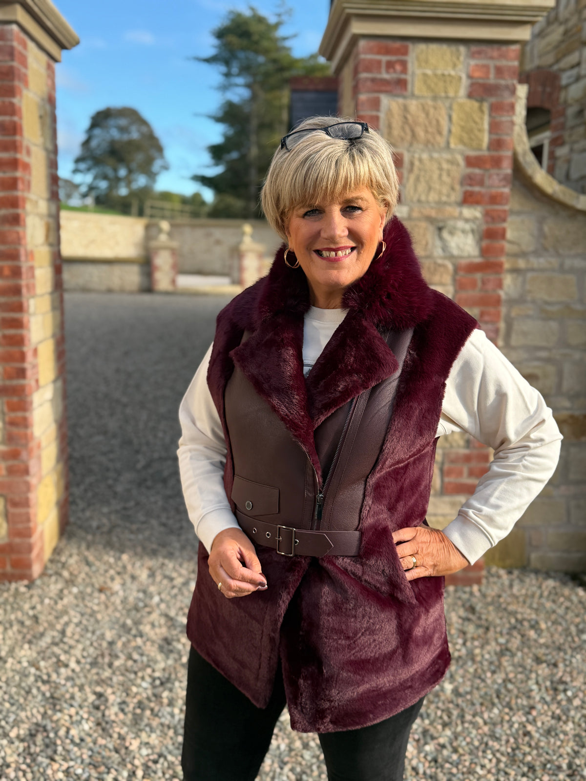 Velvet effect waistcoat in wine