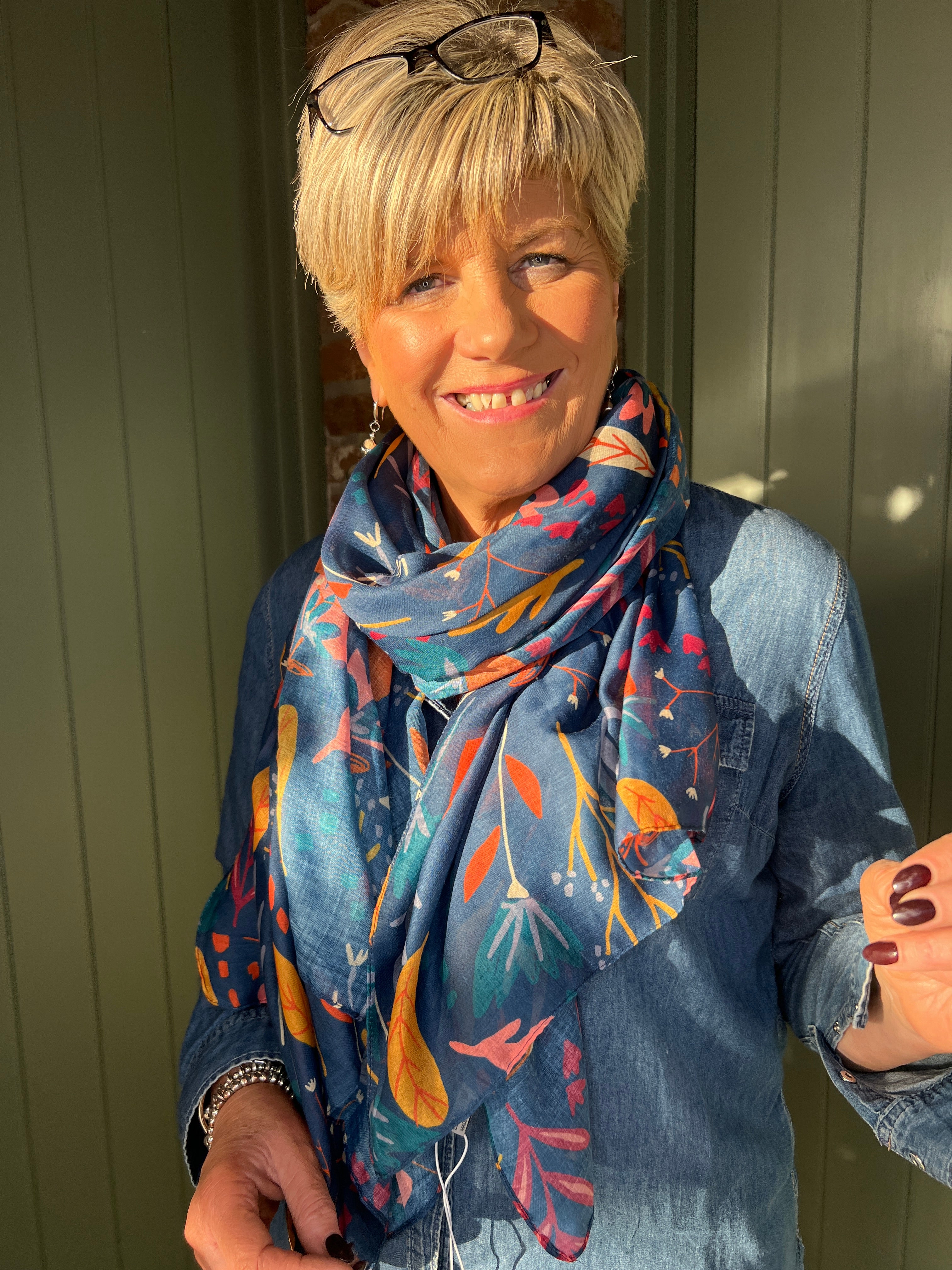 Sophie Fresh Foilage Scarf In Navy