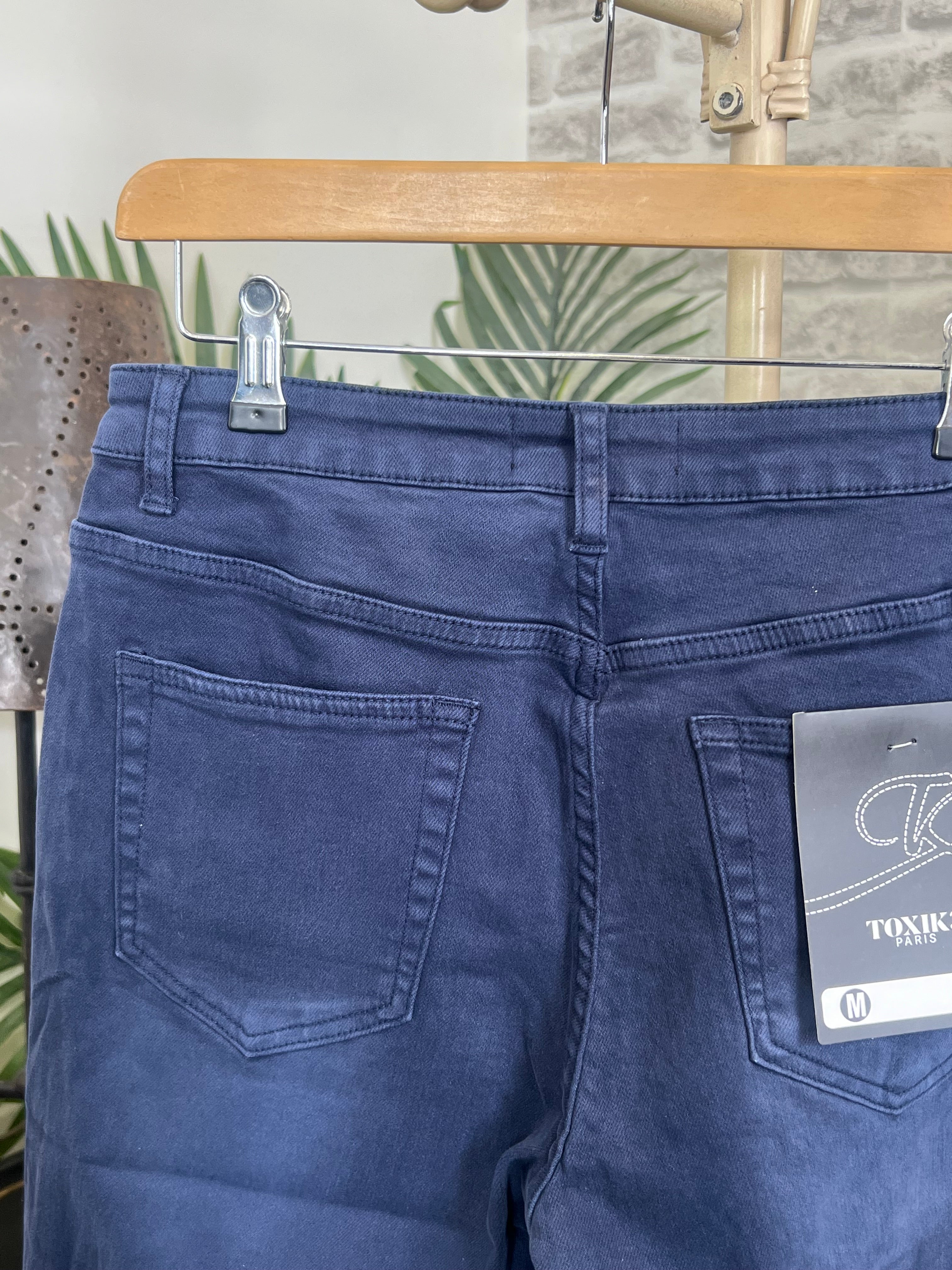 Toxik Highwaisted Boyfriend Jeans In Navy