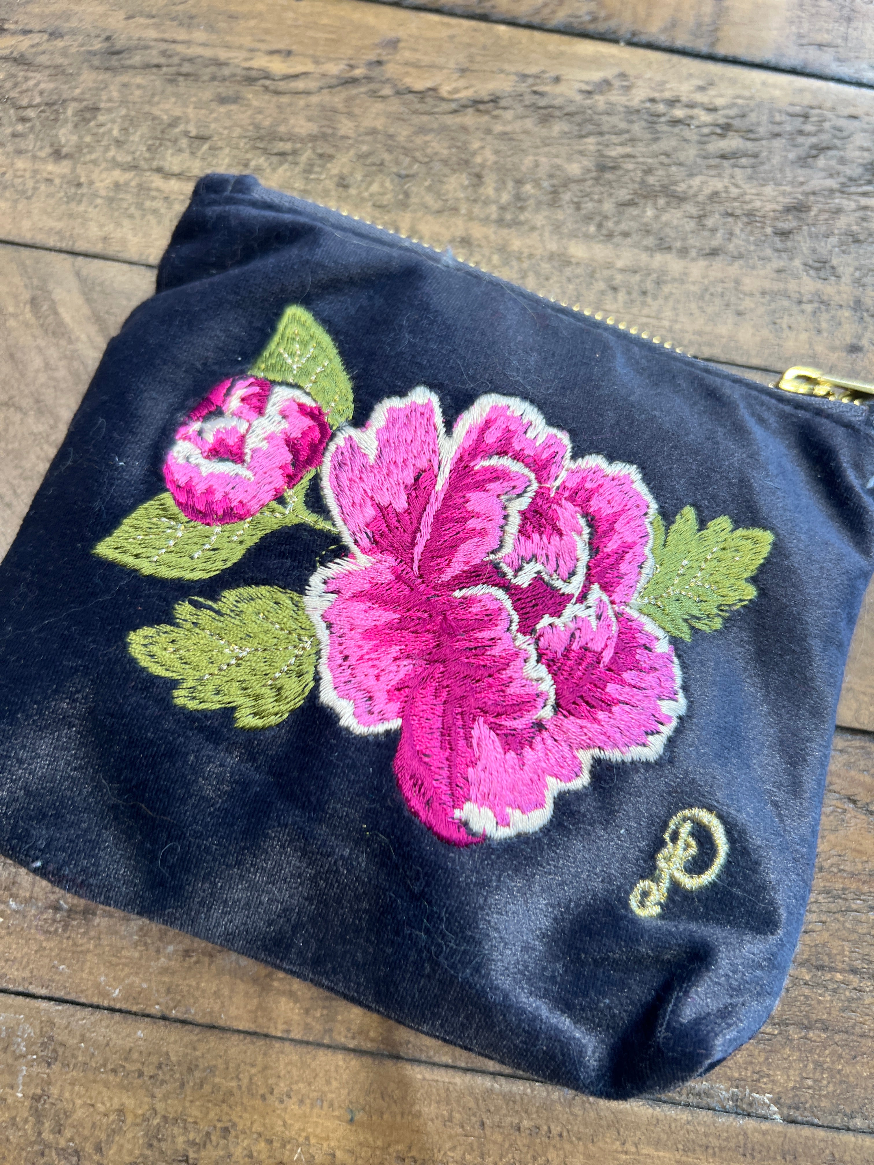 Powder Floral Small Pouch In Navy